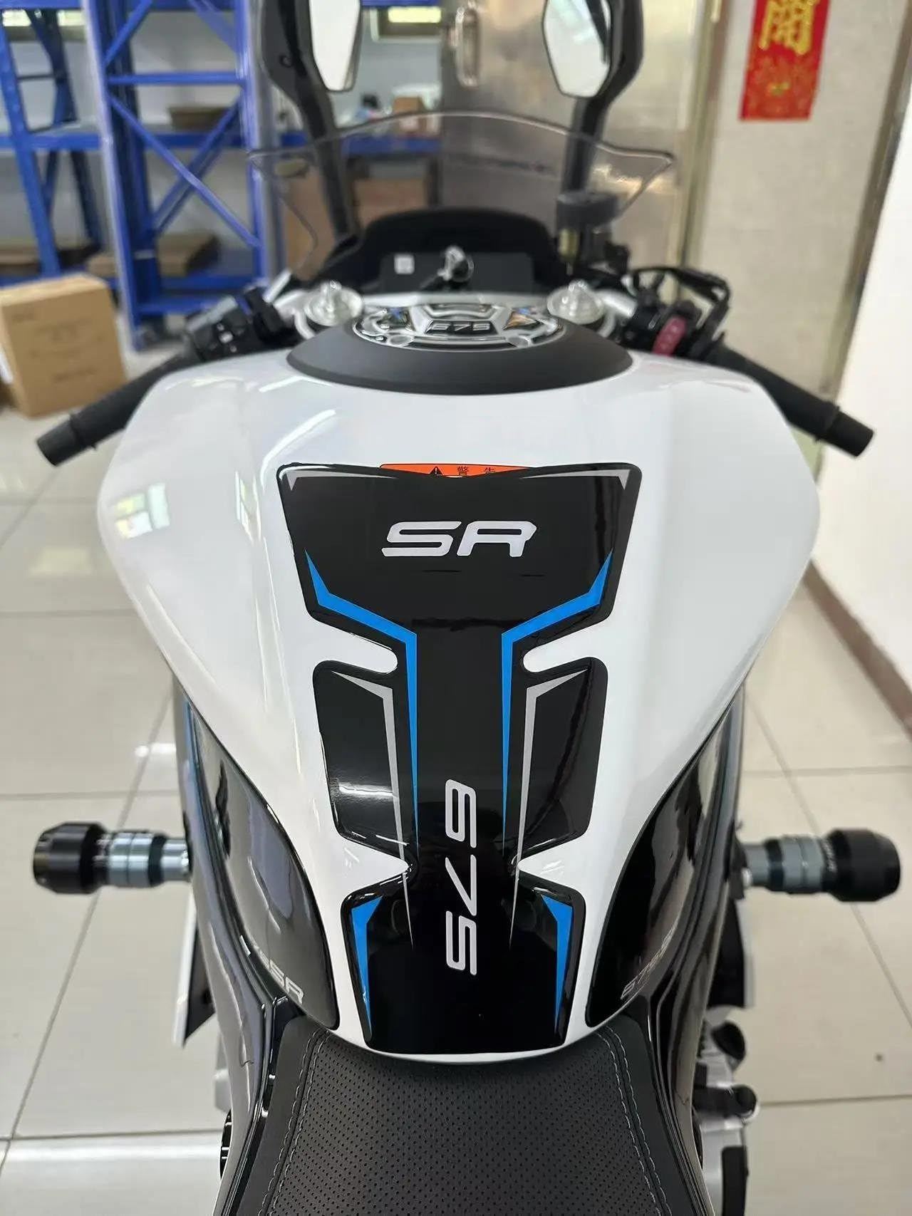 Accessori Moto Adesivo Rilievo del Serbatoio del Carburante Protezione Trazione Decal per CF Moto 675SRR 675 SR-R 675 SR 675sr-r(Style 5)