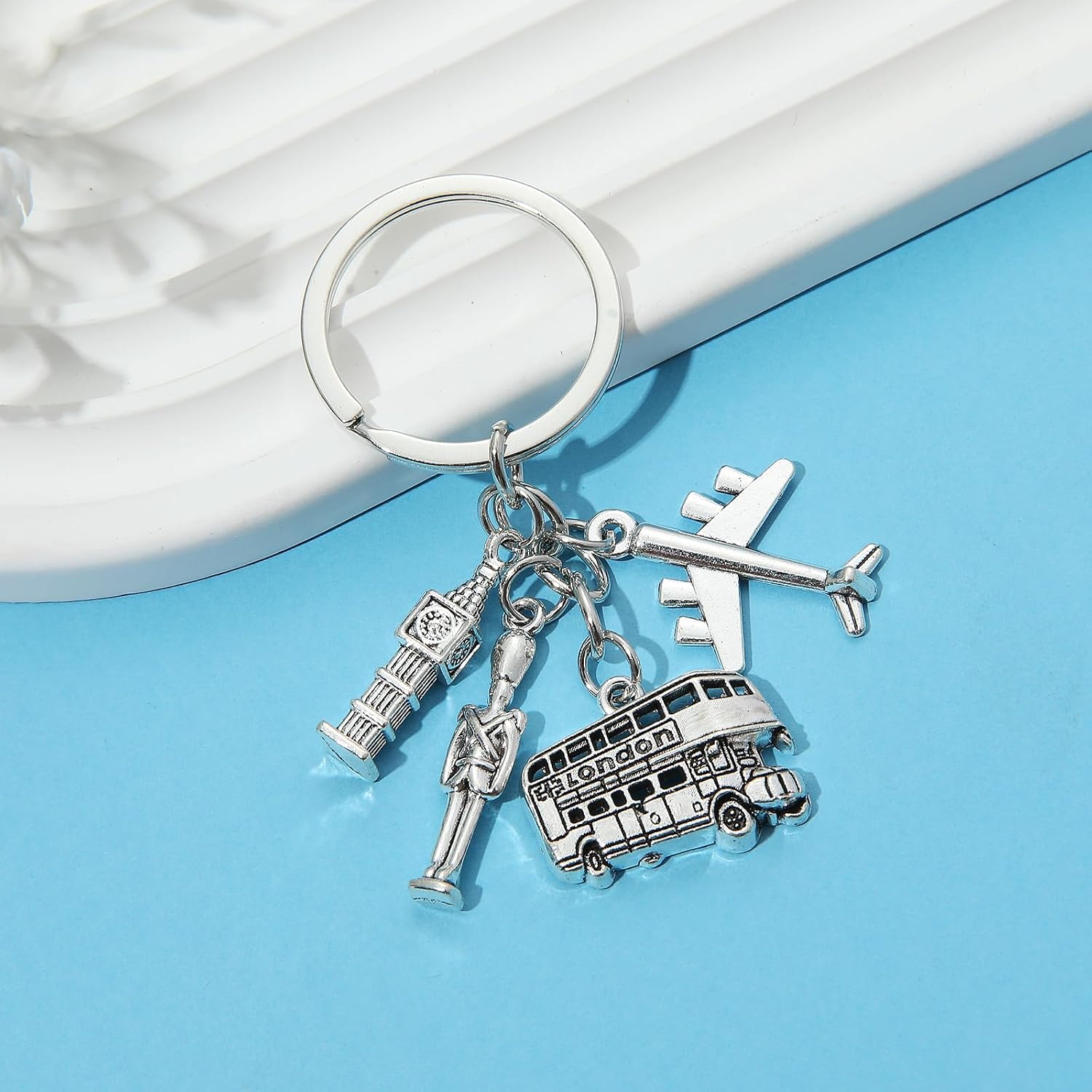 PHAETON 20PCS London-Themed Keychain with Bus, Clock Tower, and Airplane Charms Travel Souvenir Keyring Travelers Gift Backpack Accessory for London Lovers