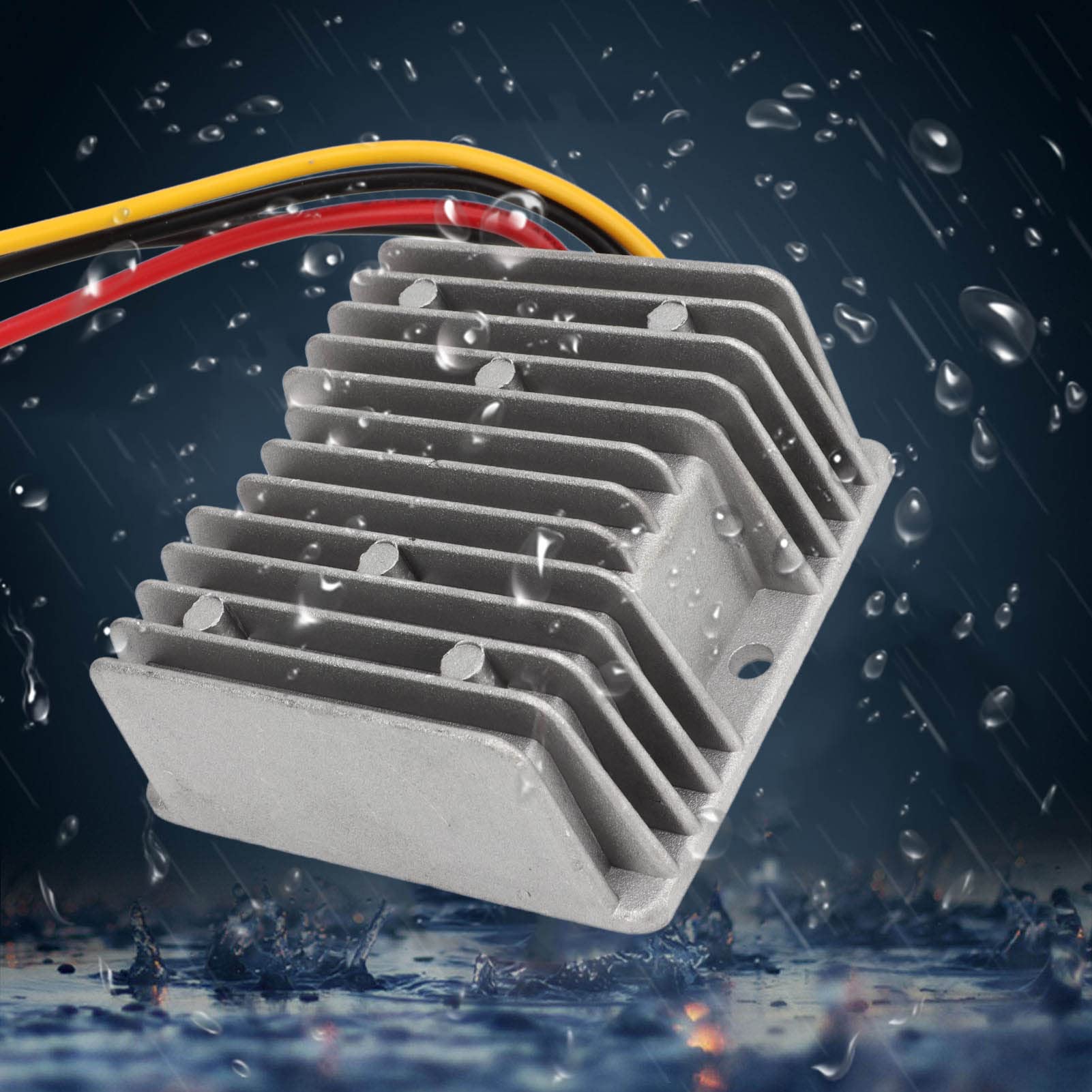 CHICIRIS Convertitore di Tensione del regolatore: Ingresso 12 V/24 V, Uscita 13,8 V, Protezione di Sicurezza Intelligente, Prestazioni Elevate, Design Compatto, Ampie Applicazioni