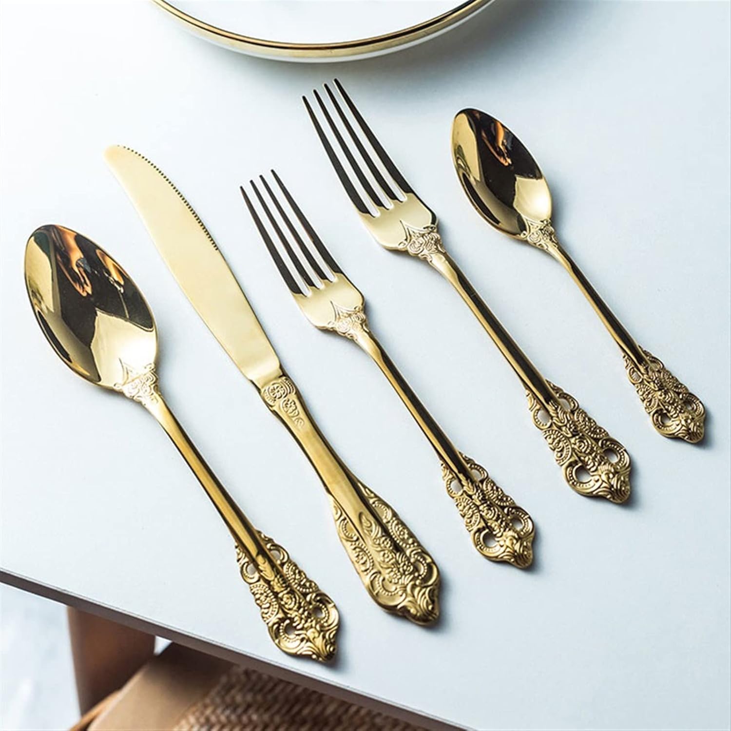 Dinner Spoon 304 Stainless Steel Tableware High-Grade Western Tableware Set Personalized Relief Dessert Spoon Meal Spoon Long-Handled Spoon (Color : Brass) (D)