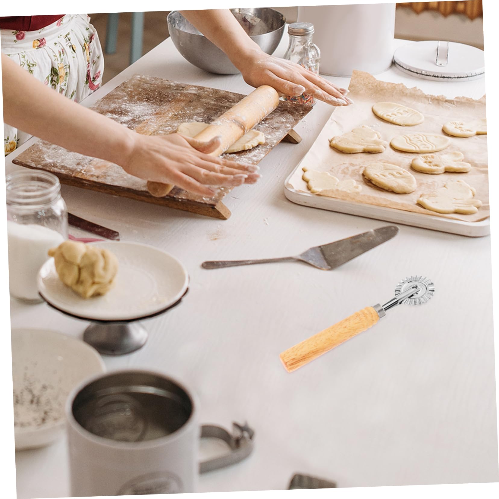 BRIGHTFUFU Alloy Pastry Crust Roller and Pizza Cutter Multi Function Dough Lattice Wheel for Cookies Biscuits and Pastries Home Kitchen