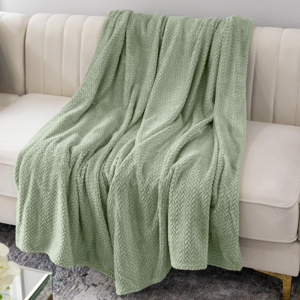 Nicole Miller Ultra-Plush King/Queen Size Throw Blanket – Chevron Herringbone Jacquard Weave, Soft & Textured for Bed or Sofa (Ivory, King (U.S. Standard))