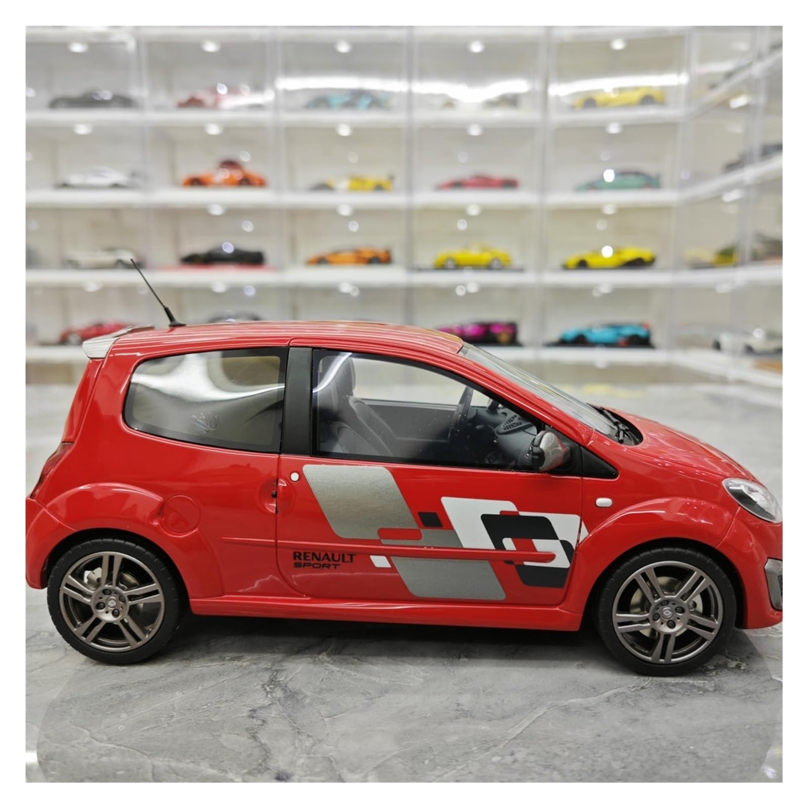 Auto Classica In Lega Ornamento In Miniatura In Resina 1:18 Per RENAULT TWINGO RS 2008 Modello Auto Classica Rossa Collezione Per Appassionati Decorativi Da Collezione