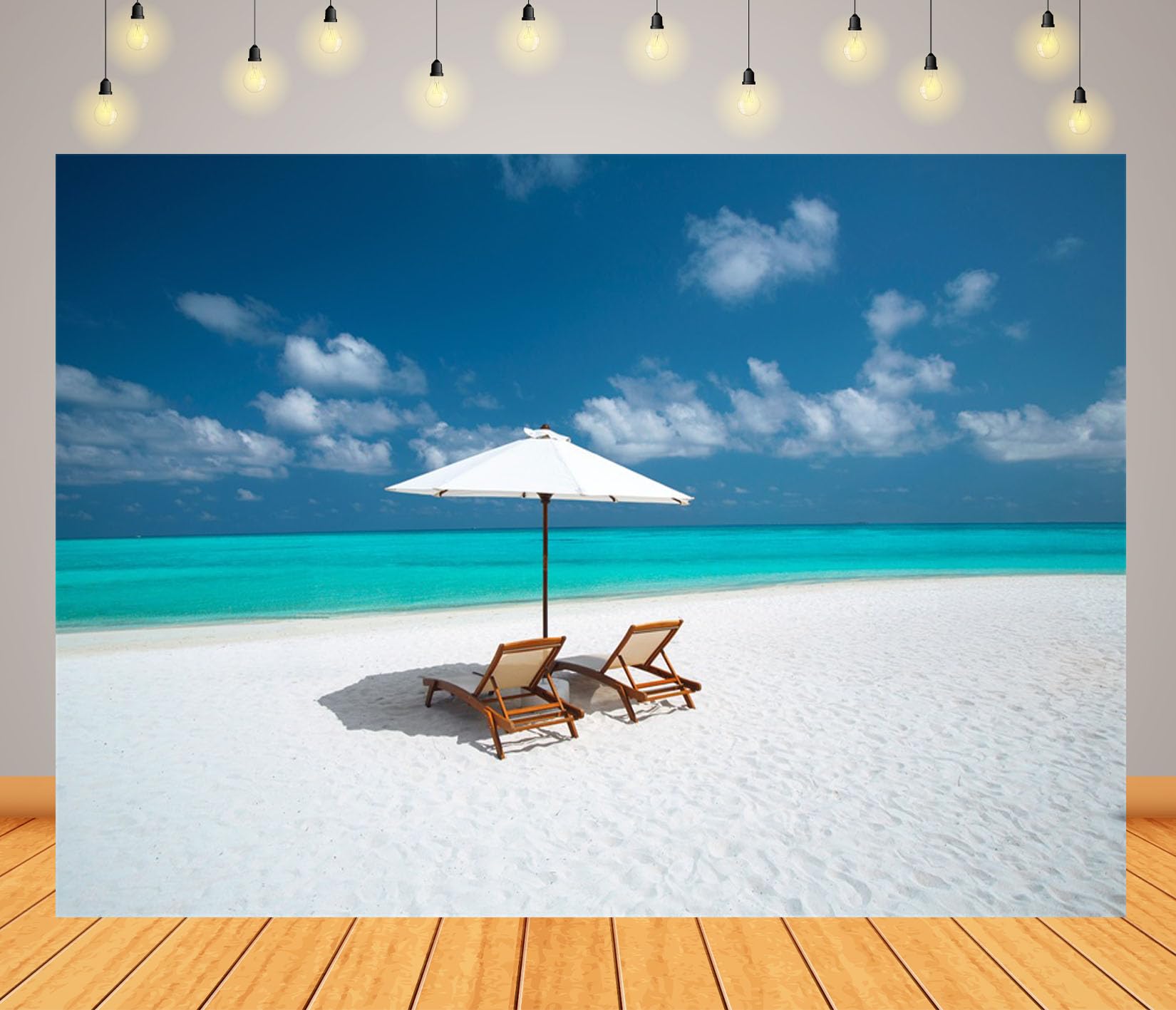 10x6.5FT (3x2m) Lettini E Ombrellone Vicino Al Mare Blu Sfondo Fotografico | Tranquilla Fuga Di Lusso Sull'Isola Fondale In Tessuto,Due Sedie In Legno,Per Feste Estive E Foto Delle Vacanze,Photo Booth