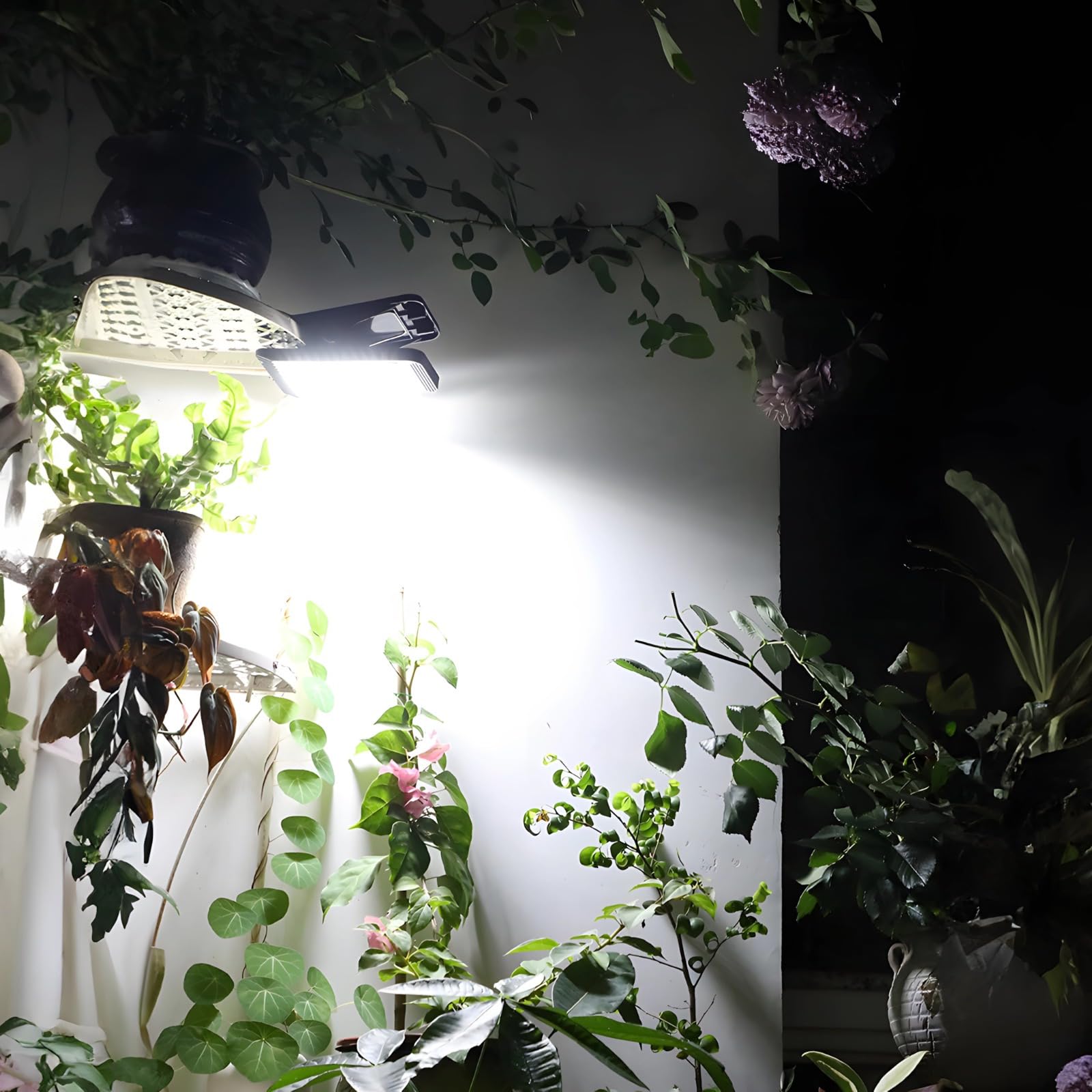 Zasilane energią słoneczną lampy ścienne z czujnikiem ruchu, wodoodporne lampy pokładowe, podwójne ładowanie typu C, białe lub ciepłe światło, idealne do ogrodzenia i oświetlenia domu, dostępne w 2