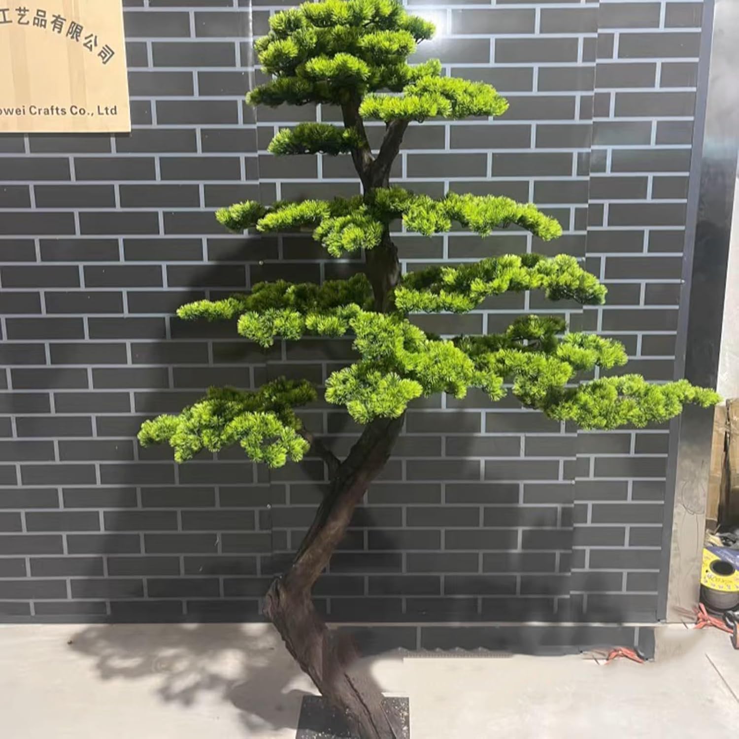 Amazon.de: Knstliche Pflanzen Bonsai Dekoration, Knstliche Bonsai Baum  Podocarpus Baum, Fake Gast-Gru Kiefer Bume fr Haus Tisch Bro  Schlafzimmer Wohnzimmer Dekorationen(1.5x1.2m)