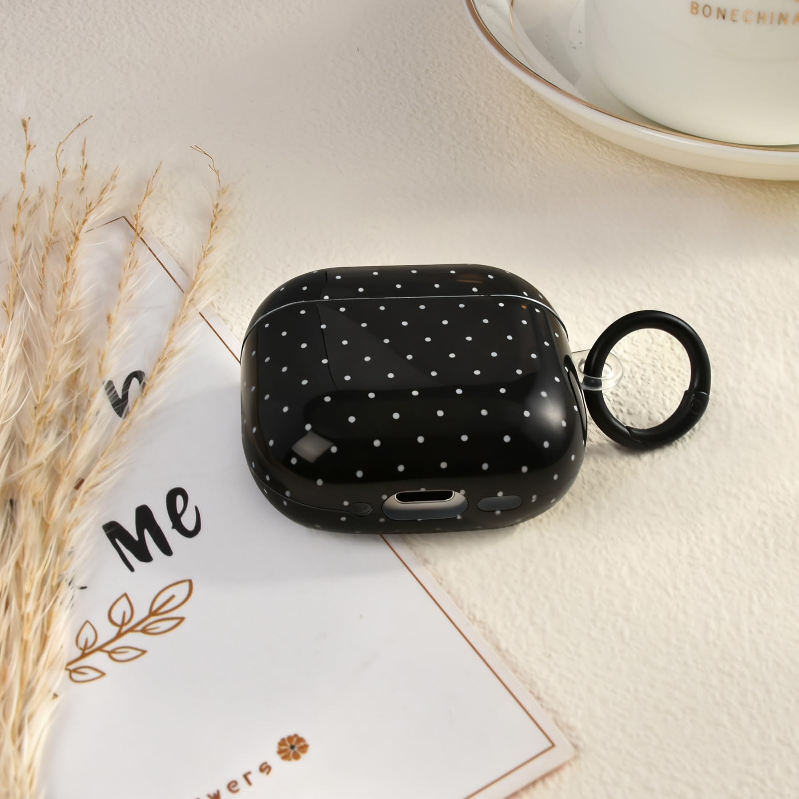 Etui AirPods 4 z zestawem do czyszczenia, ładny wzór w kropki dla dziewcząt i kobiet brelok odporny na wstrząsy futerał na AirPods 4. generacji -czarny