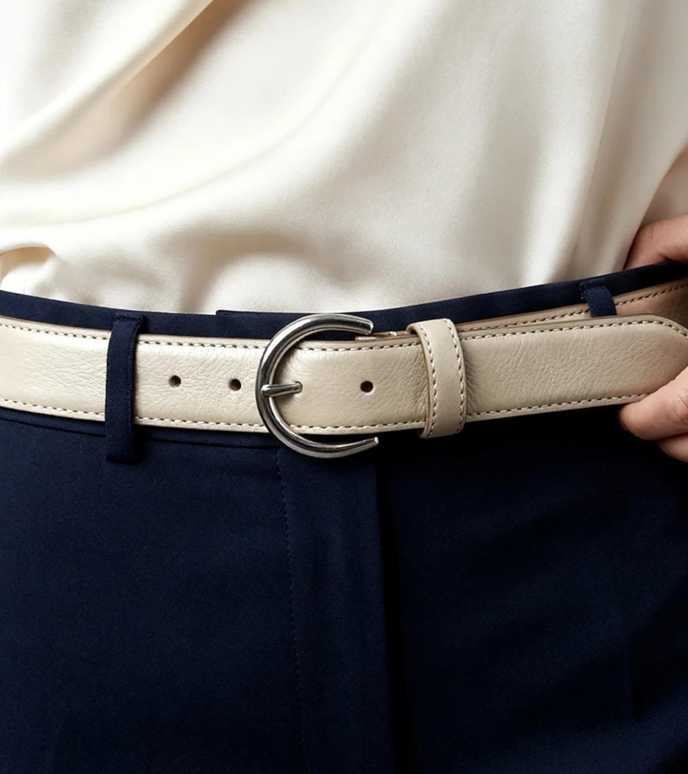 GLOVE STORY Ceinture Femme Beige en Cuir - Boucle Métal Élégante Style Habillé - Coffret Cadeau Accessoire Mode Haut de Gamme pour Jean, Tailleur Costume et Pantalon - Largeur 35mm