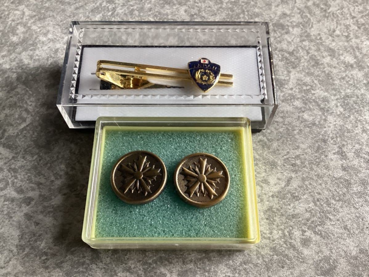 旭日章　置物 旭日単光章・略授・共箱（旧勲六等旭日単光章） - メルカリ