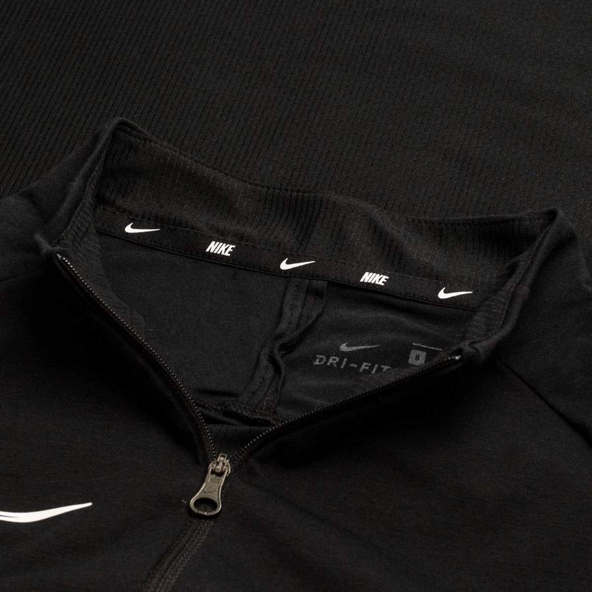 Nike children Dry Acd Dril Top Sa Sweatshirt, Black/Black/Jersey Gold/White, S - Image 3