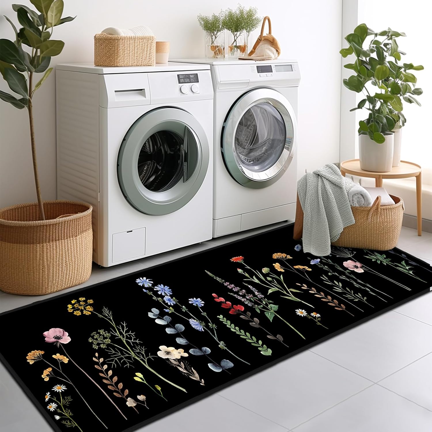 Florals Runner Rug for Hallways,Floral Rug for Bedroom,Spring Theme Bathroom Kitchen Runners Washable Rug Boho Small Rug Non-Slip Low-Pile Floor Carpets for Entryway Hallways,Laundry,Black