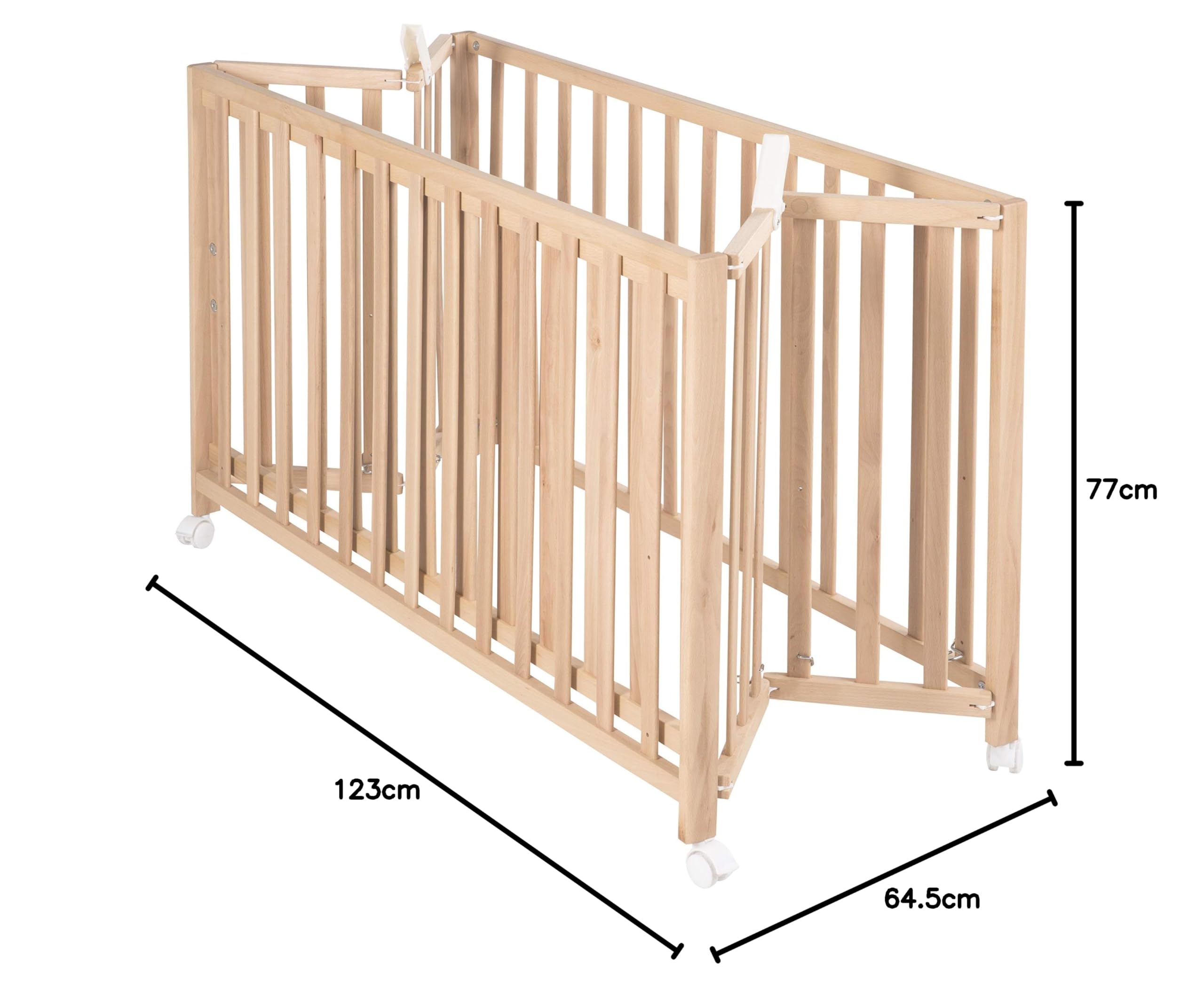 roba Lettino Pieghevole Fold Up 60 x 120 cm - per Neonati e Bambini - Regolabile in 3 Altezze Diverse - Ruote con Freni - Capacità Max 40 kg - Faggio Biologico Naturale