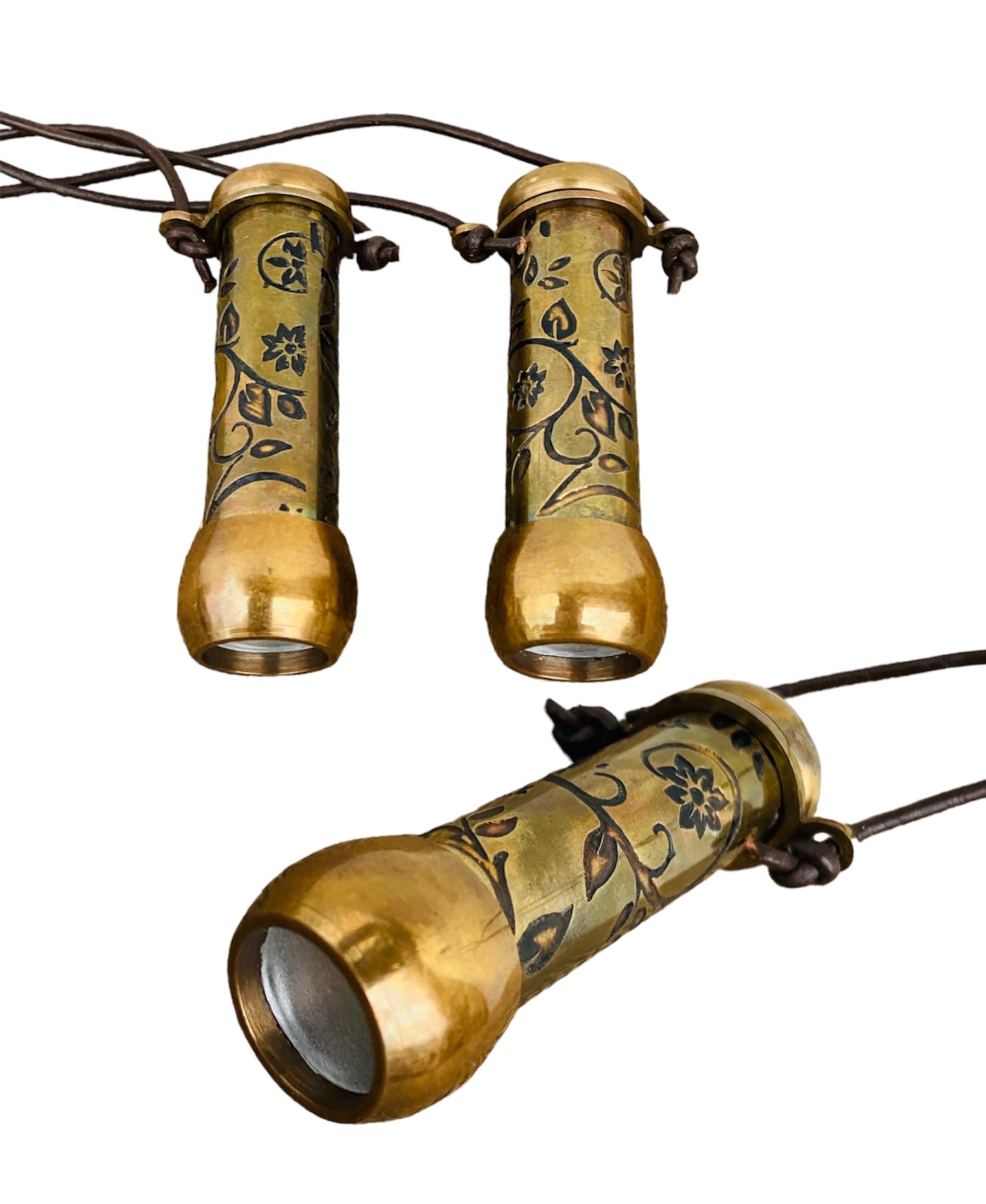 VARTH Pocket Kaleidoscope Antique Brass Kaleidoscope Pendent Easy to Cary Brass Handmade Kaleidoscope for Kids Friends Family 3 Inches x 0.7 Inches