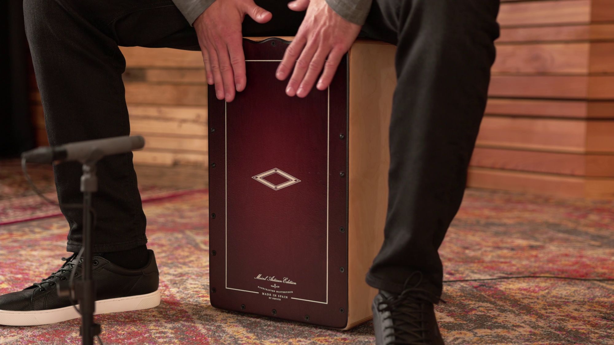 MEINLカホン Artisan Edition Cajon SoleaLine Amazon.com: Meinl Artisan String Cajon with Dark Red Burst