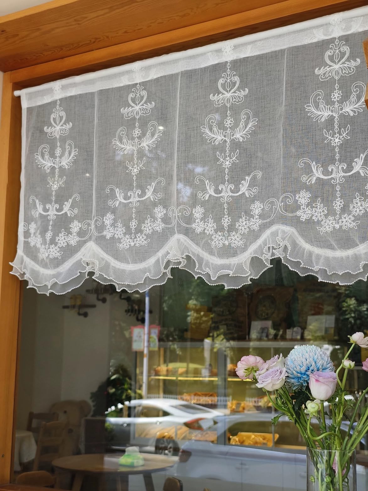 Devola Tenda in stile rustico, motivo floreale ricamato, tenda da bistrò, moderna, piccola tenda per finestra da cucina, 45 x 120 cm (altezza x larghezza), con fiori rossi, confezione da 1