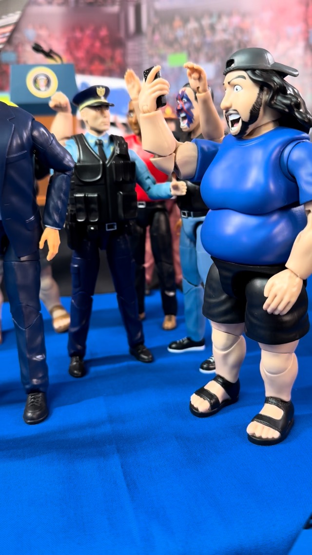 Amazon.com: Figures Toy Company President Trump Talking Figure