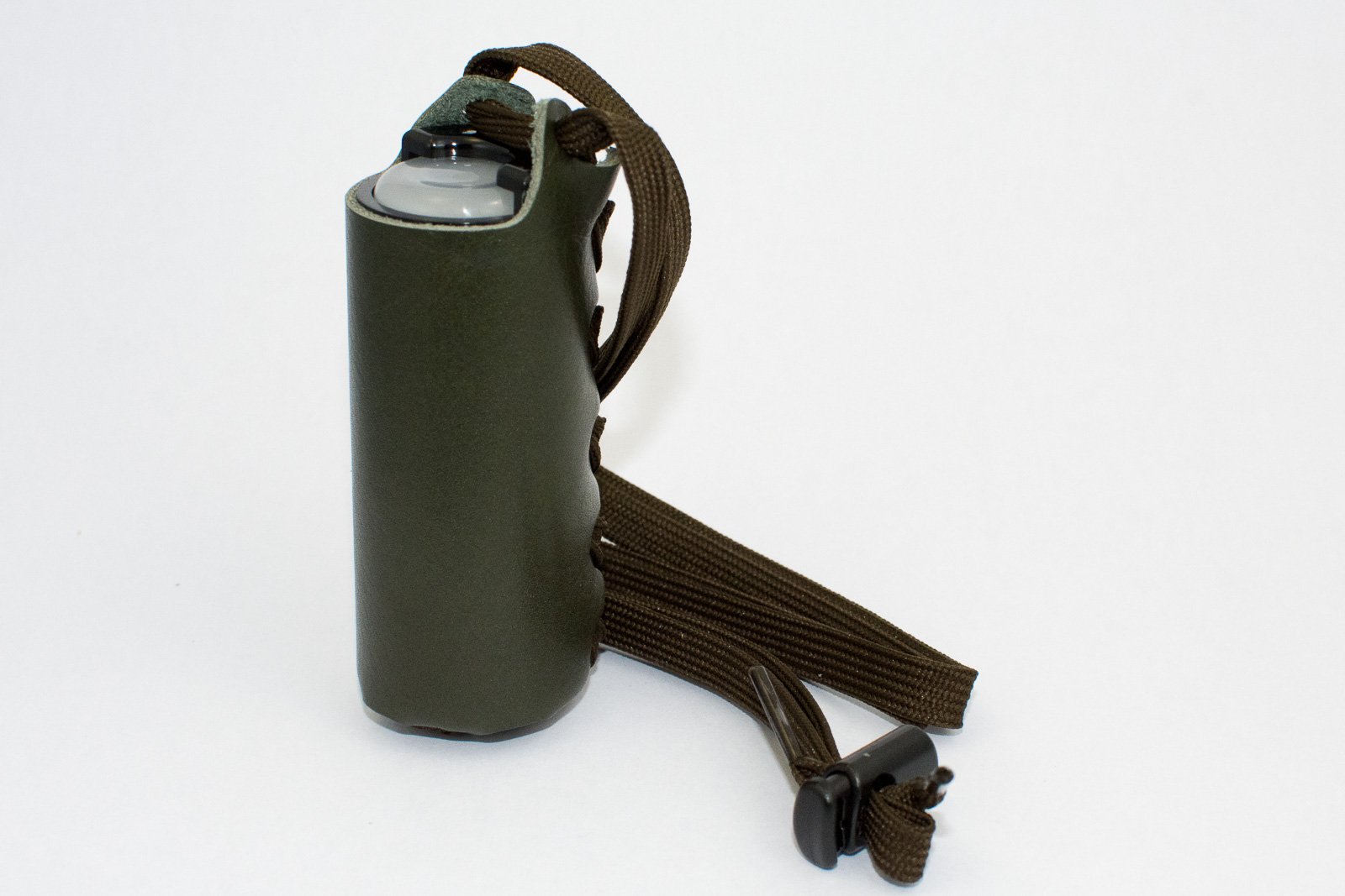 Amazon.co.jp: 500 yen coin cylinder with leather wrap holder (green) : Home  & Kitchen