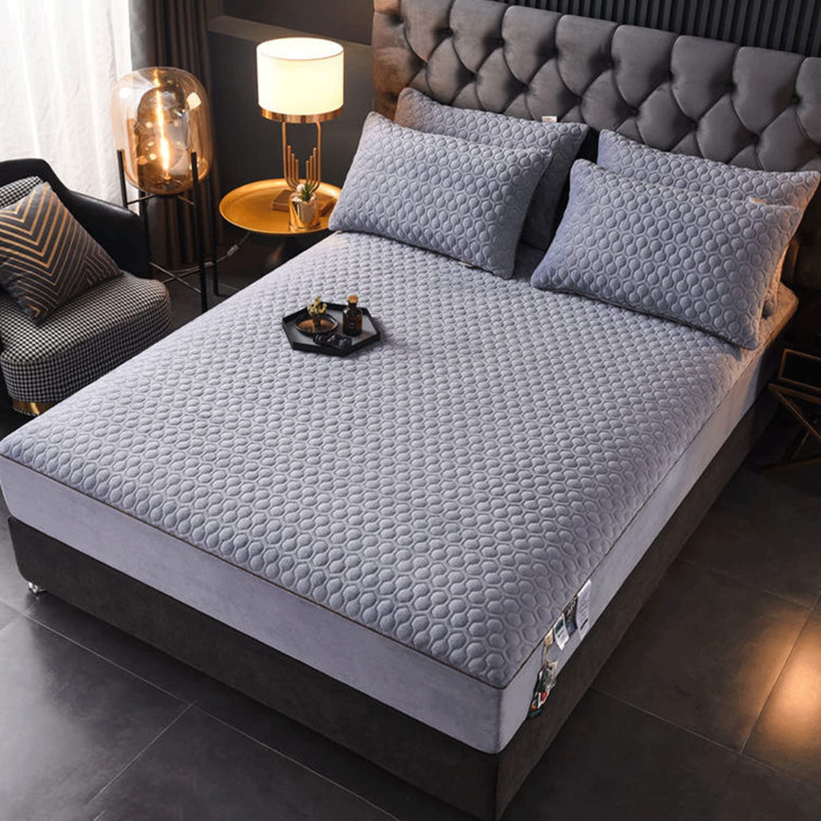 Protège-matelas Haut De Gamme Couvre Protège-matelas Matelassé 3 Couches Surmatelas Simple Double Jupe De 30Cm De Profondeur Garder Au Chaud Couvre-lit Drap-housse Antidérapant,Grey-180X200CM