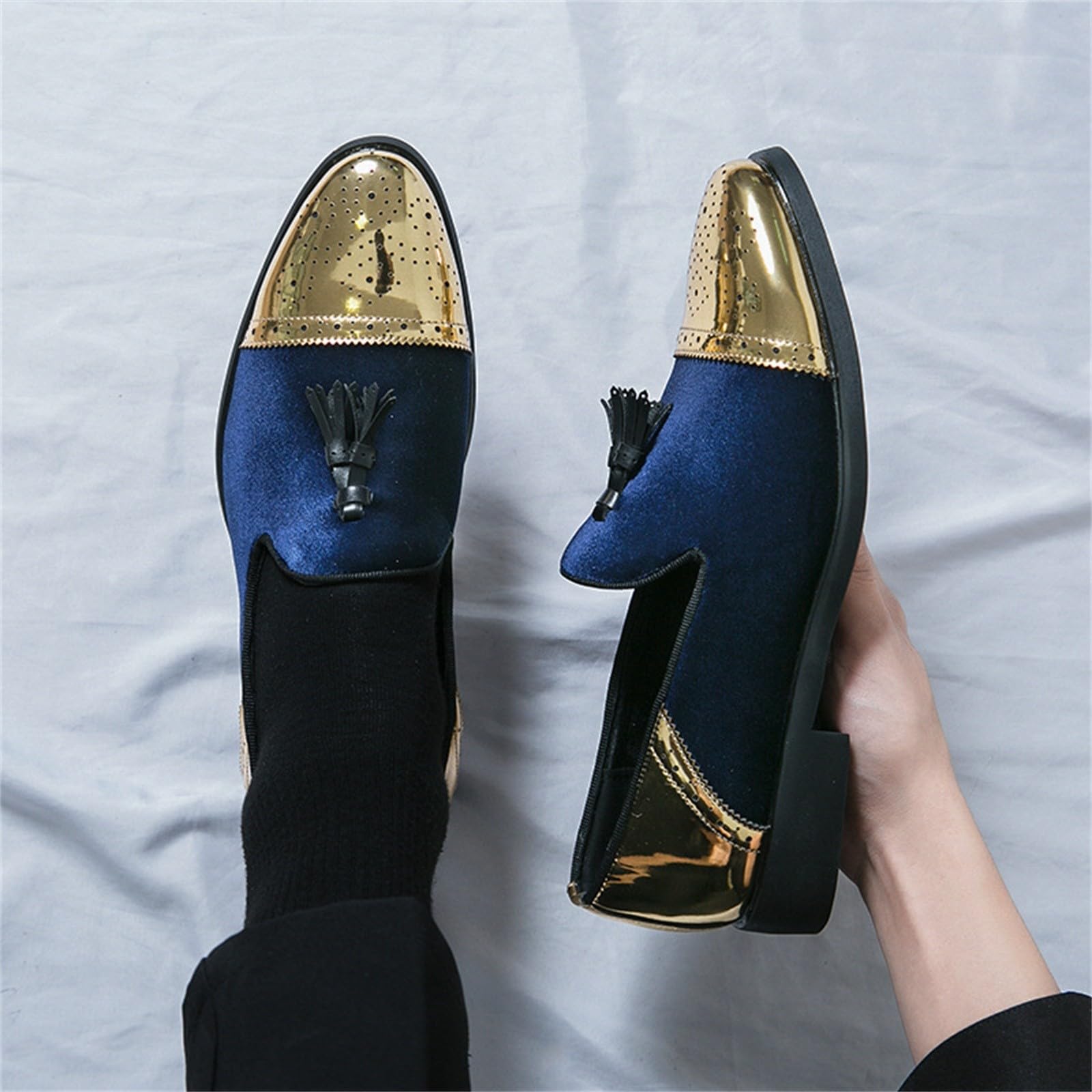 Mocasines de terciopelo para hombre, con borlas, dorados, metalizados, elegantes, sin cordones, para bodas, bailes de graduación y eventos de alfombra roja