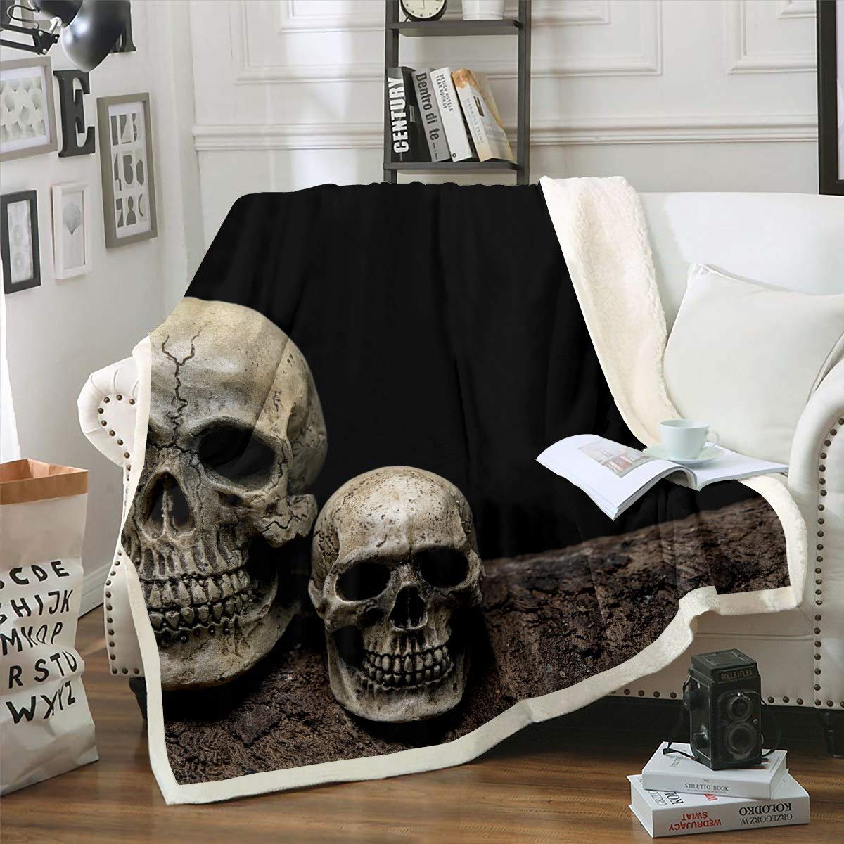 Loussiesd Skull Pattern Sherpa Blanket Halloween Themed Throw Blanket Skeleton Design Fleece Blanket for Couch Bed Sofa Bedroom Decor Grunge Gothic Bones Style Fuzzy Blanket Single 50"x60"