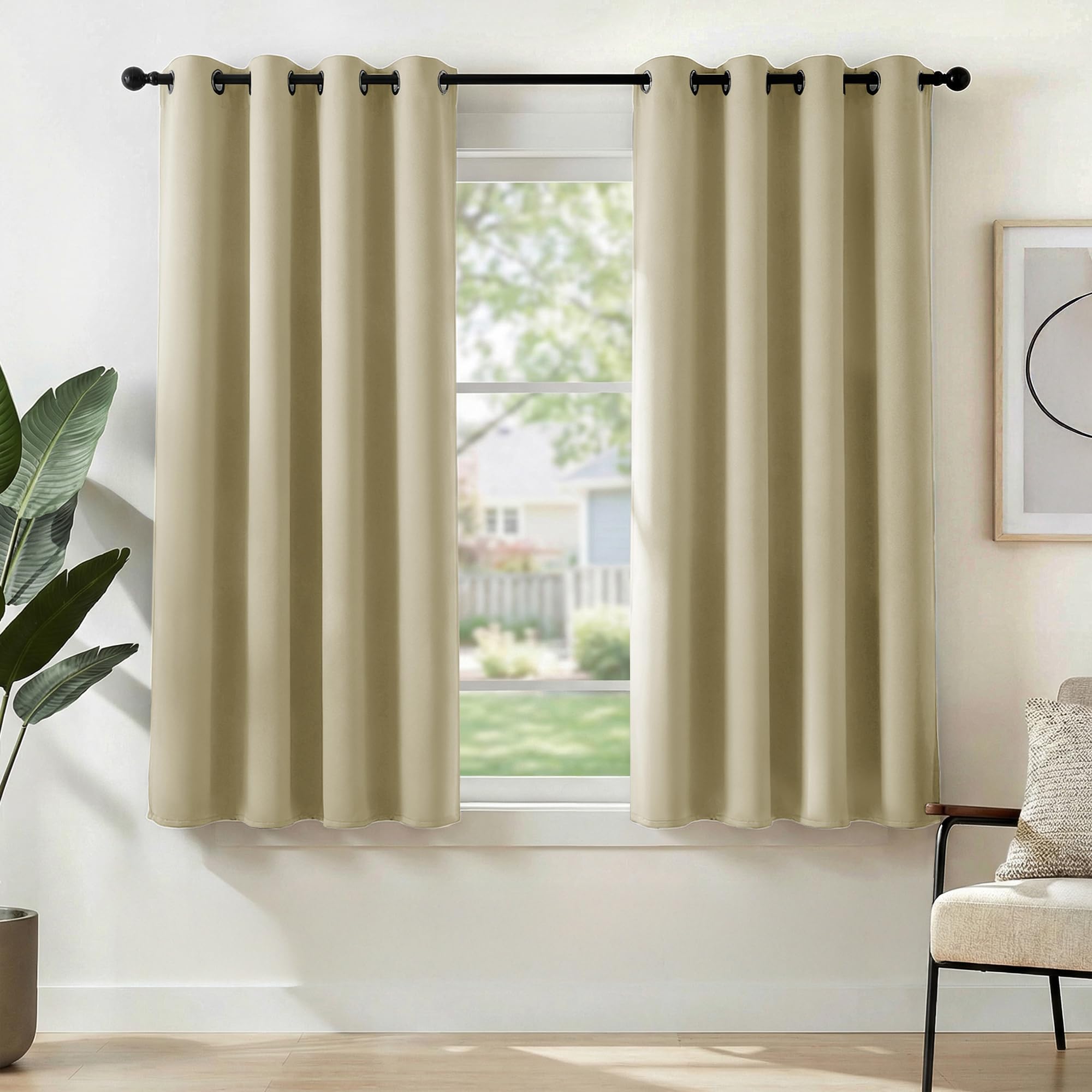 Deconovo Tende Oscuranti per Interni con Anelli – Set di 2 Tende Termiche Isolanti e Anti-Rumore, 140x145 cm (LxA), Ideali per Camera da Letto, Soggiorno e Ufficio, Beige Scuro