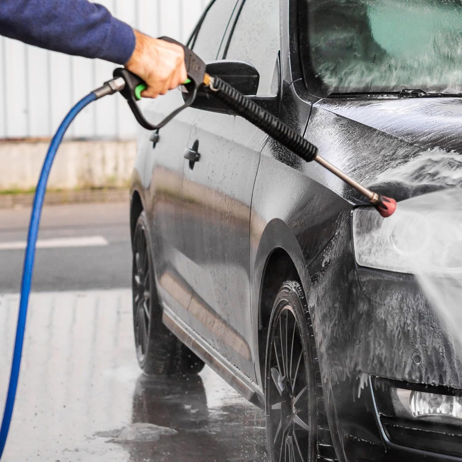 Brass Construction Car Wash Nozzle Tool 4 Sprayed Patterns Ergonomic Handle Suitable for Garden Washing Outdoor Use Multiple Angled Sprayed Wash