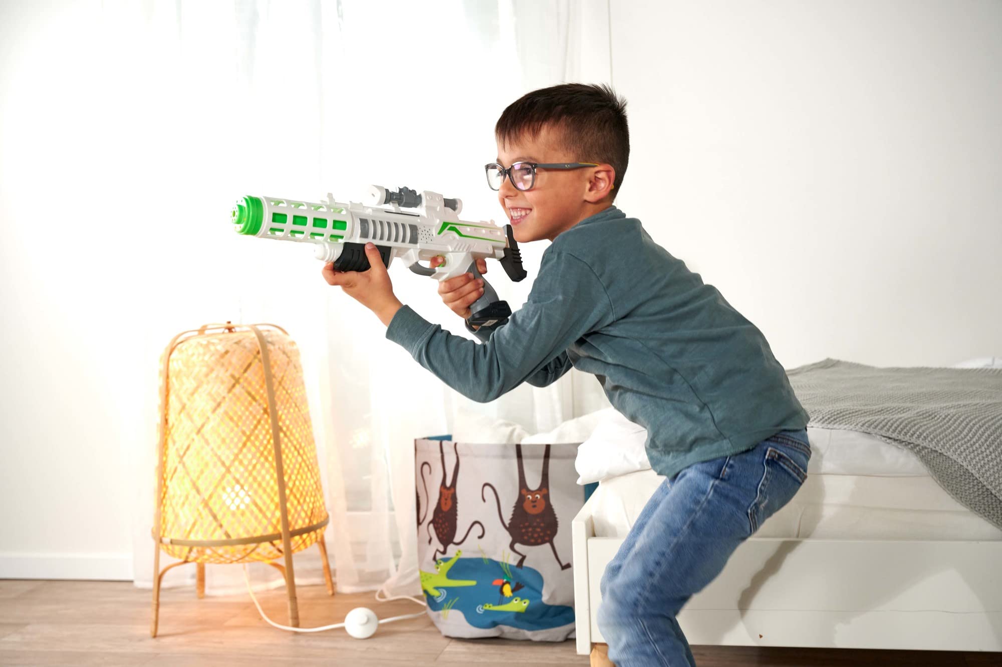 Simba 108046945 - Fucile Planet Fighter Light Blaster, con luce e suono, funzione cambio colore, 44 cm, da 3 anni. plastica