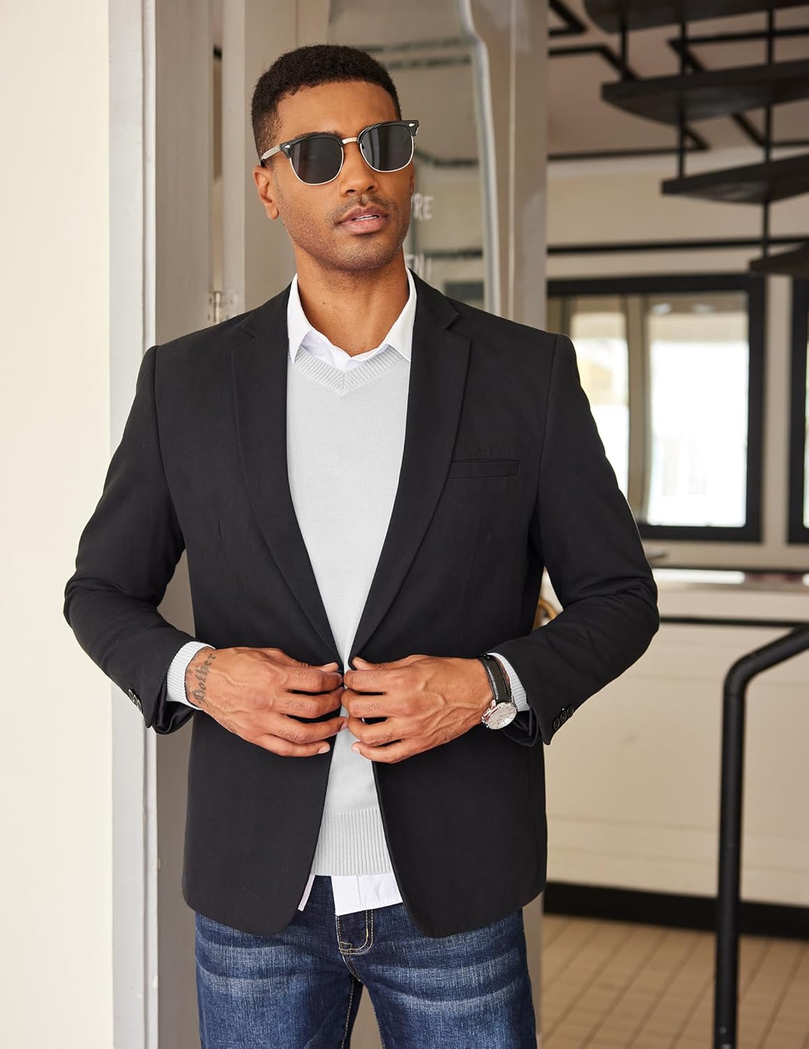 COOFANDY Men's V Neck Sweater Lightweight Knitted Pullover Sweaters - Image 5