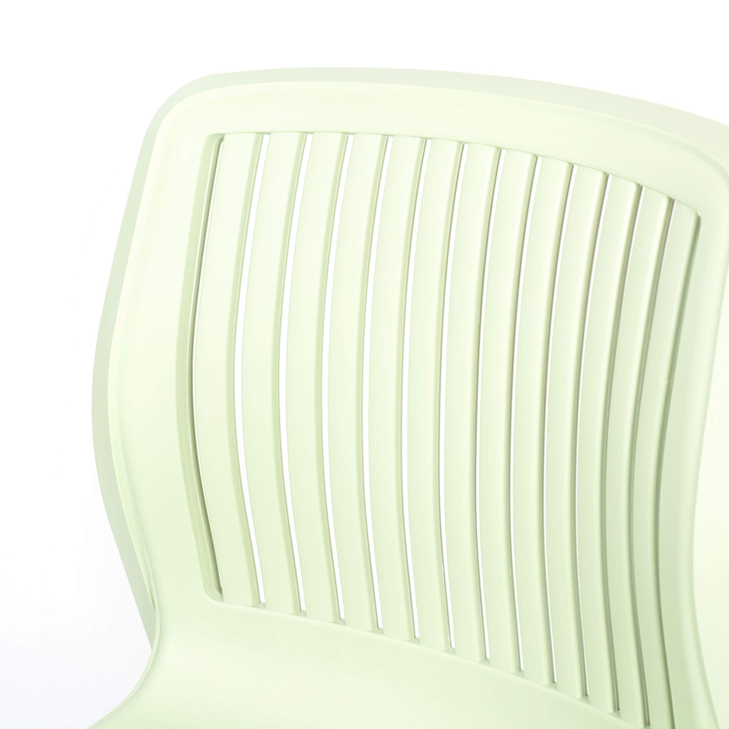 CREVICOSTA QUALITY MARK MARCAS DE CALIDAD Conjunto jardín Grand. Verde-Manzana. Resina reciclable 100% para Interior Y Exterior.