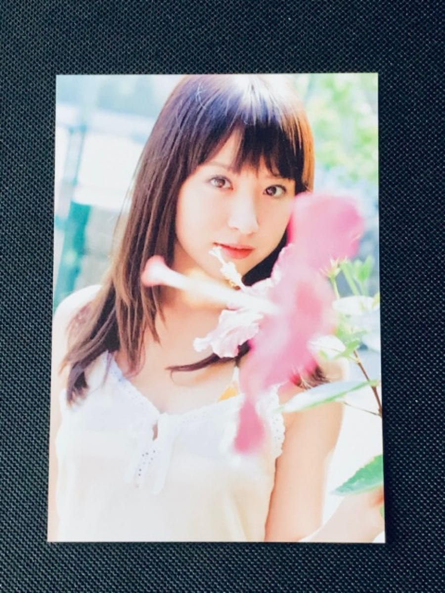 Amazon.co.jp: サイン本 衛藤美彩 1st ソロ 写真集 彩-いろどり- ワニ 