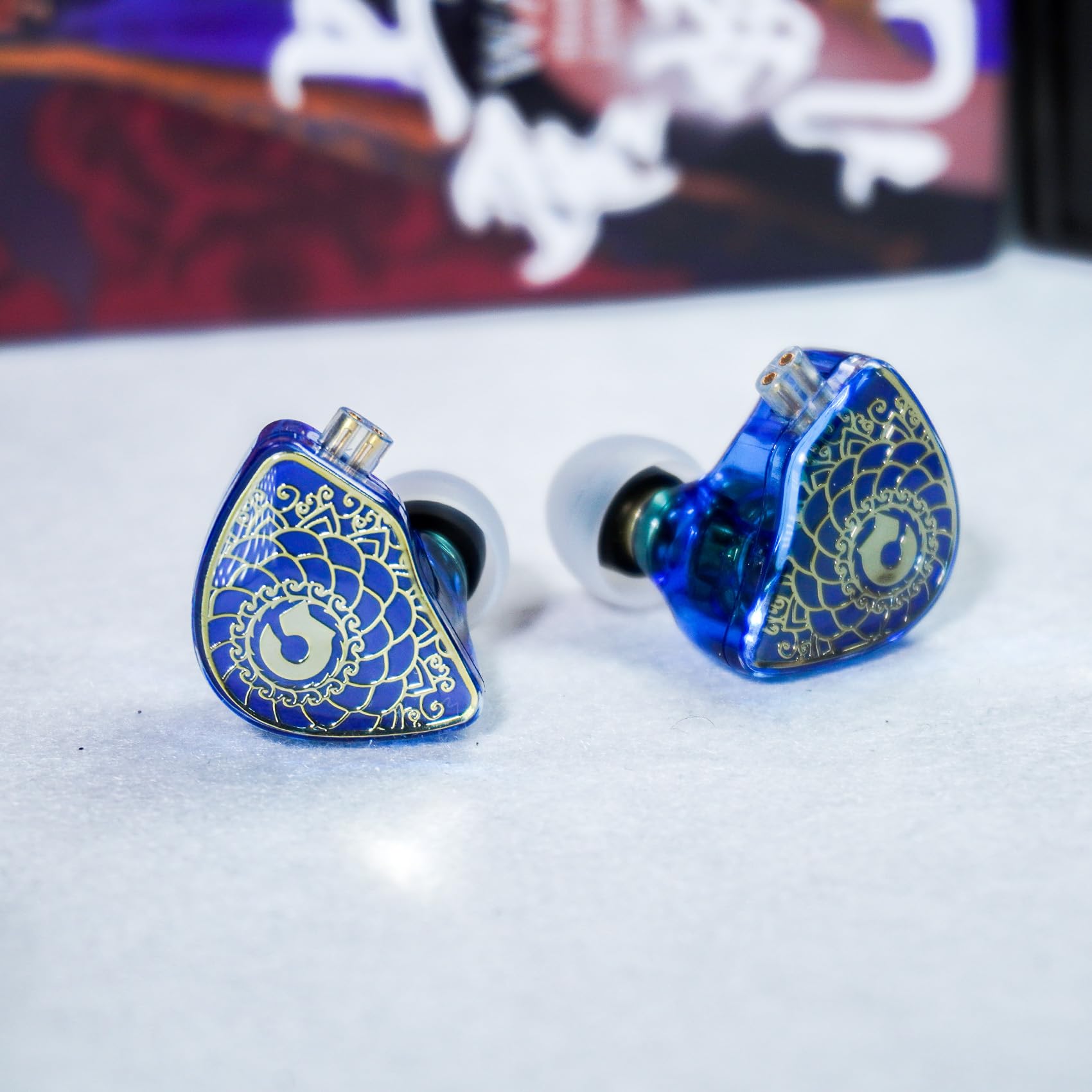 YINYOO Tangzu Wan er S.G, cuffie in-ear con cavo HiFi IEM per musicisti e audiofili, driver dinamico da 10 mm, con vestibilità ergonomica, cavo staccabile a 2 pin da 0,78 mm (blu, con microfono)