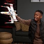 Star Wars Epic World of Action Luke Skywalker's Force Strike X-Wing, 4-Inch Scale Action Figure & Vehicle, Toys for Boys & Girls Ages 4+ | 4-Inch Scale Action Figure & Vehicle, Toys for Boys & Girls Ages 4+