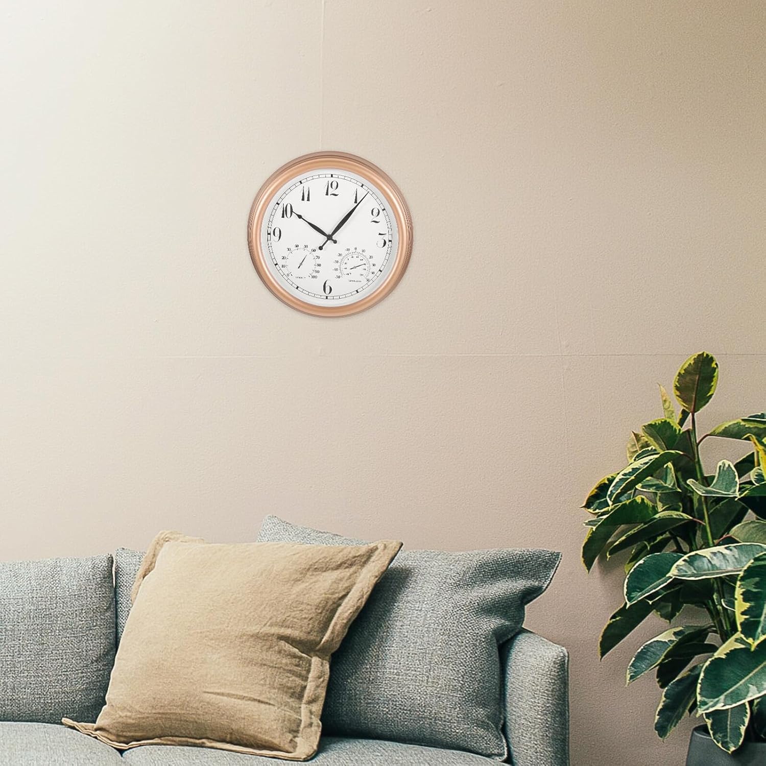 Outdoor 15-inch Retro Wall Clock with Hygrometer and Thermometer, Waterproof Patio Clock for Garden and Outdoor Use, Analog Display Without Battery Included Random Style