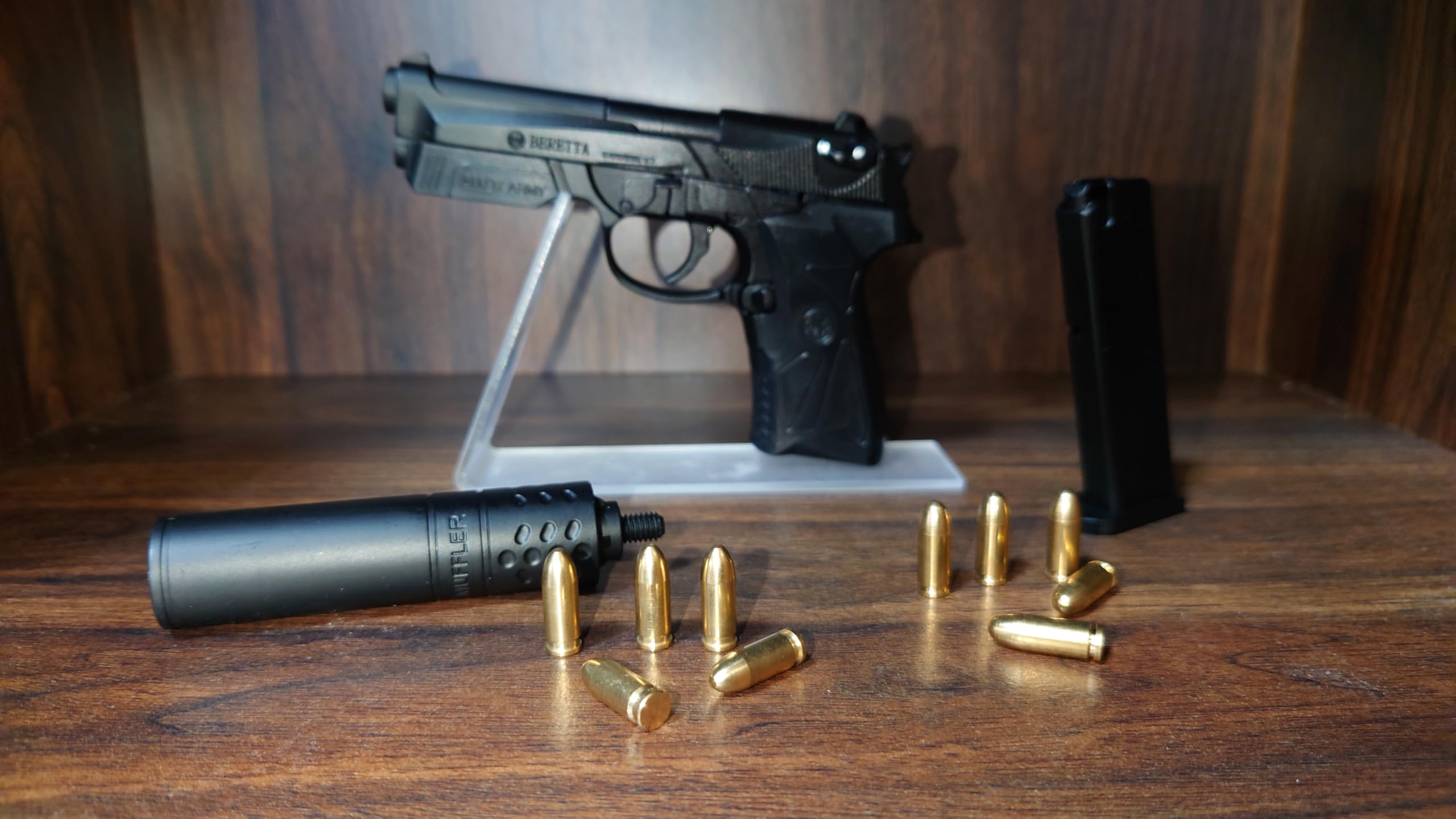 Amazon | 1/2スケール ミニチュア Beretta 90TWO セット AlloyModel