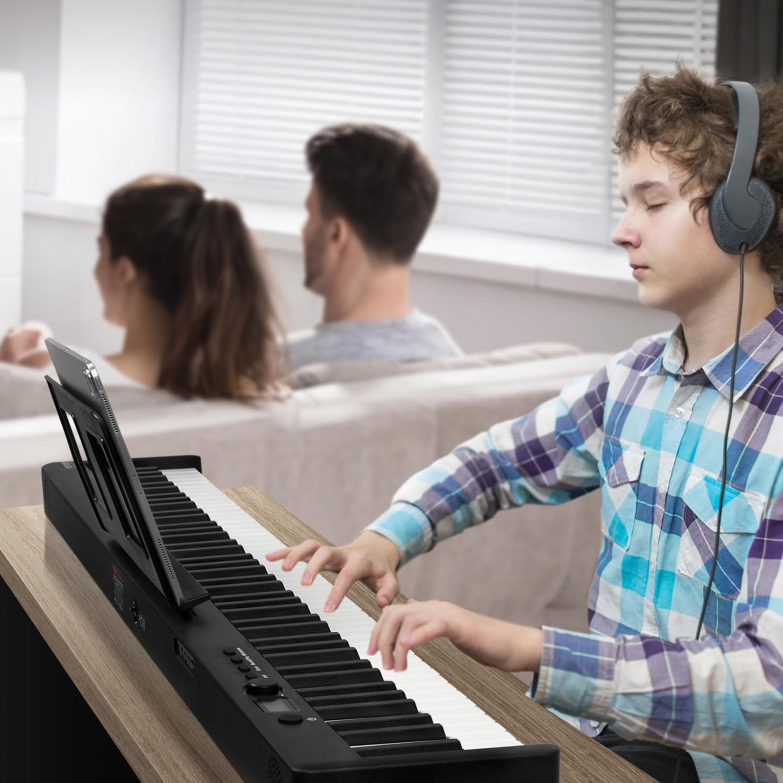 VEVOR E Piano 88 Tasten Faltbares Digital Piano Bluetooth MIDI tragbares elektronisches digitales Klappklavier mit Sustain-Pedaltasche berührungsempfindlichen Tasten Kopfhörern wiederaufladbar Schwarz