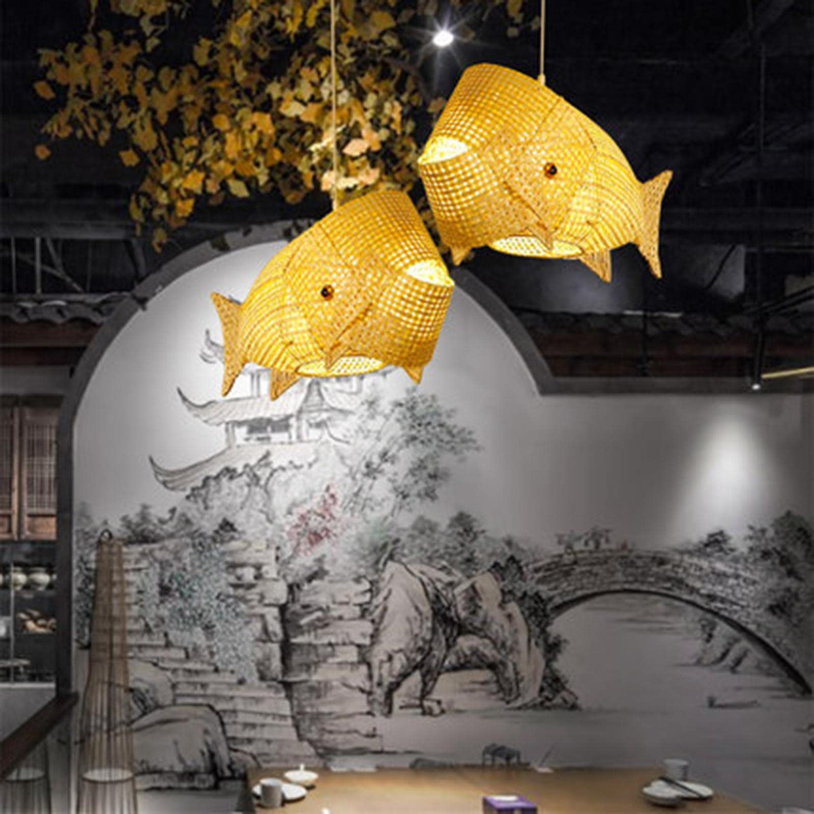 Plafoniera a sospensione in intrecciato con decorativo a forma di pesce a forma di lampadario,