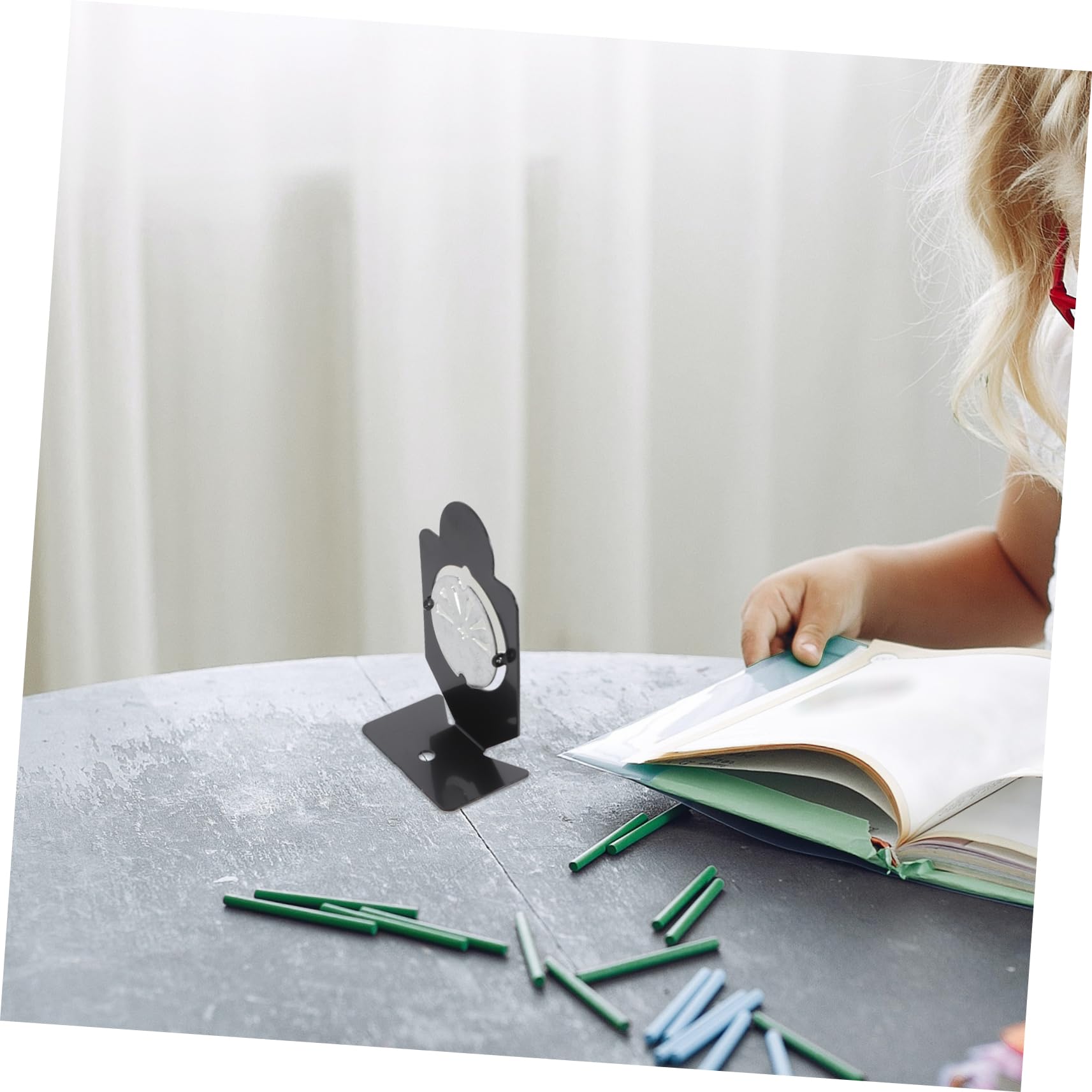BESPORTBLE Objetivo Giratorio de Metal para Disparar, Tablero Pequeño Seguro para Entrenamiento Infantil, Fácil de Montar, Adecuado para Fiestas Infantiles en Interiores Estilo Aleatorio