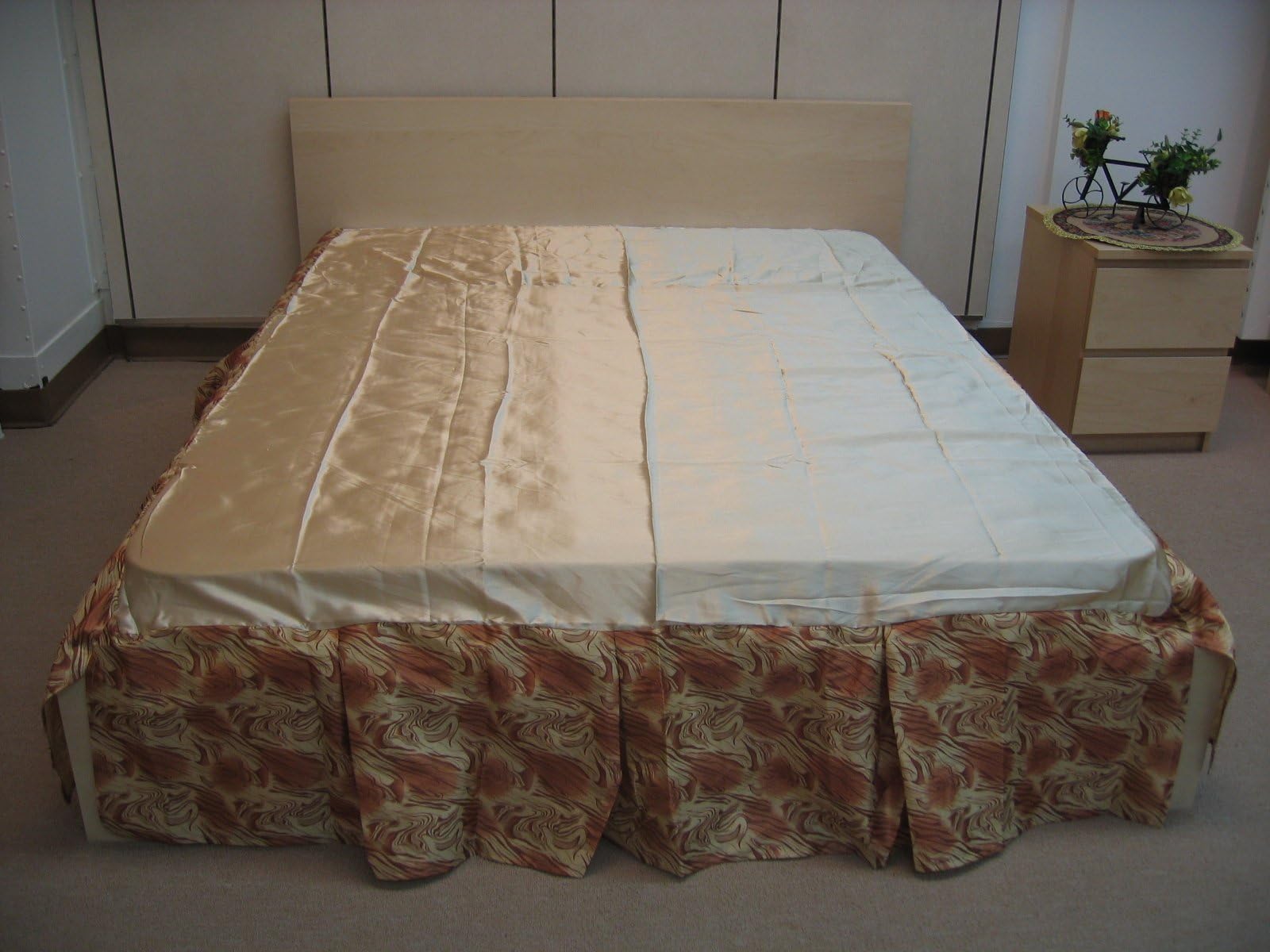 DaDa Bedding BM6169L-1 King Midas Bed Skirt, Queen