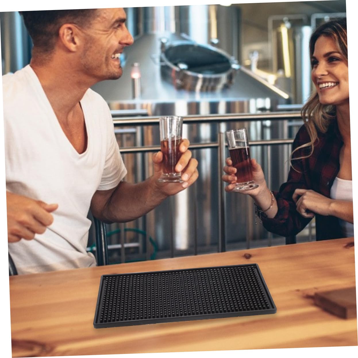 Tappetino da Bar Antiscivolo 2 Pezzi in Pvc e Silicone Nero | Spesso e Resistente, Pratico da Riporre, per Bancone e Superfici da Caffè