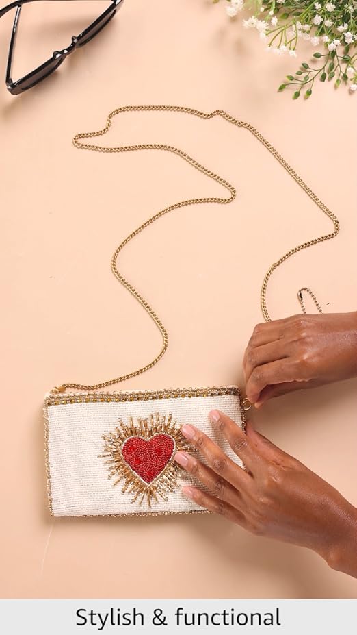 MARY FRANCES メアリーフランシス ハート型ビーズクラッチバッグ