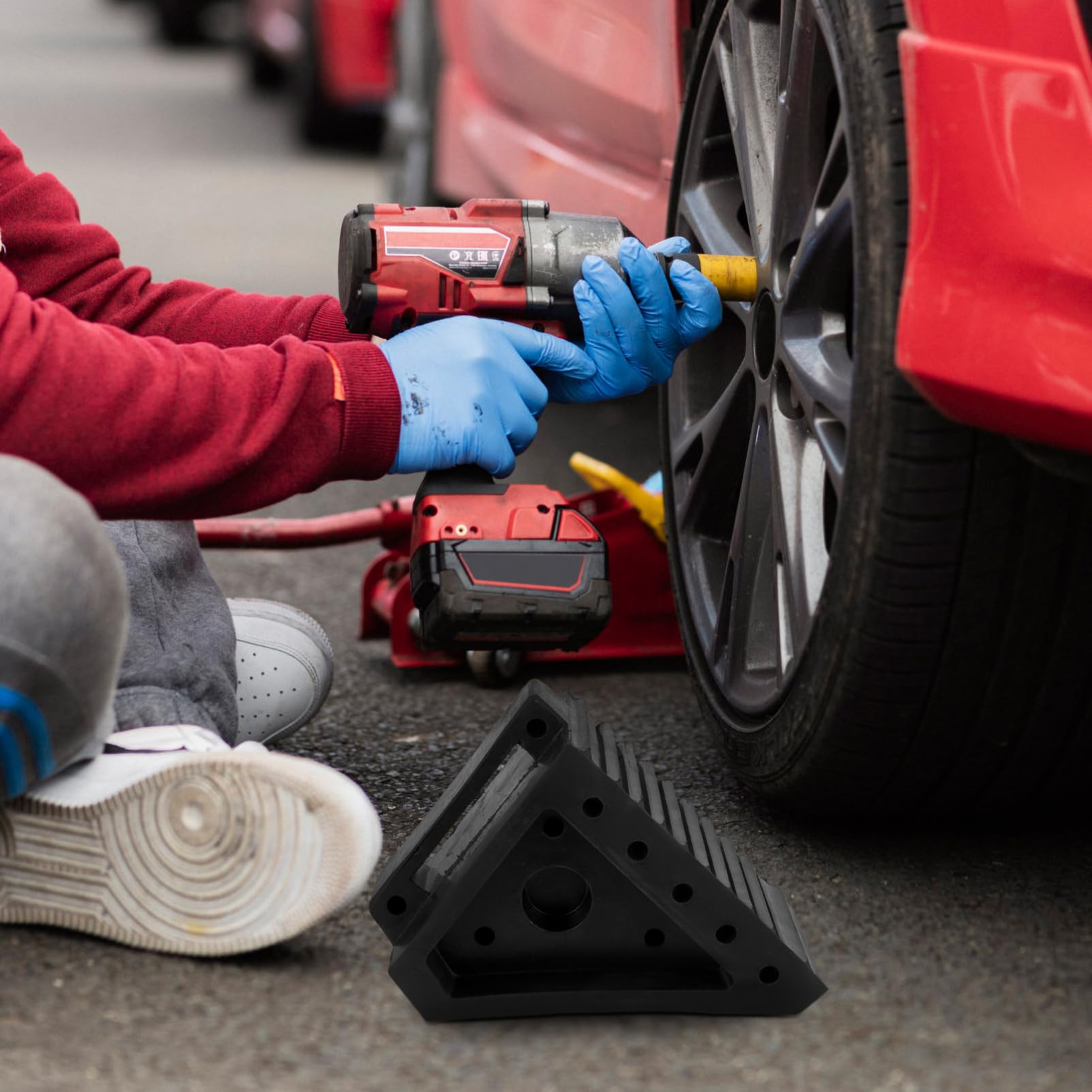 iplusmile Tope para Rueda de Goma Negro Antideslizante, Calzo Portátil | Triángulo de Seguridad para Vehículo, Fricción Extra en Pendiente, Uso en Motocicletas y Aparcamiento