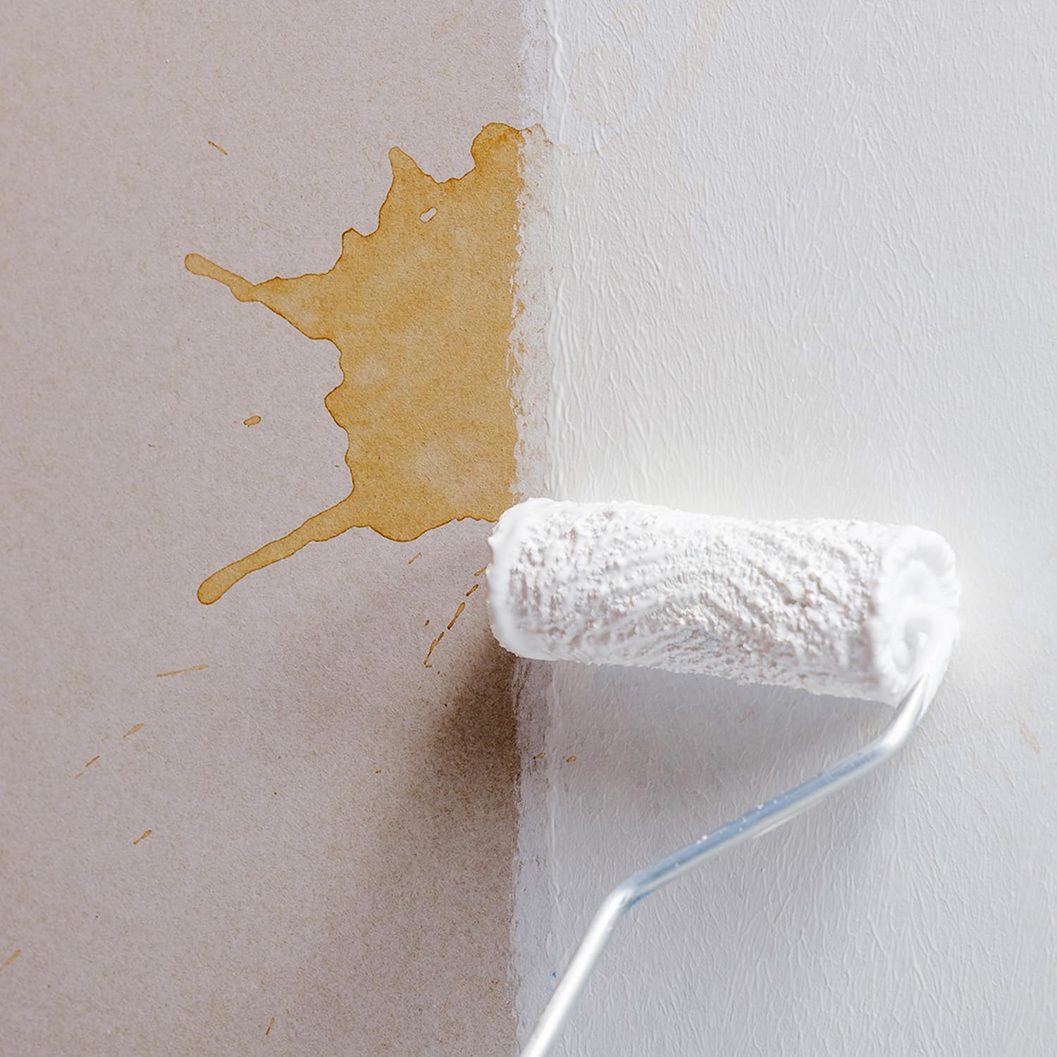 KNAUF - Imprimación Cubremanchas 5 kg Color Blanco - Para Cubrir Manchas Amarillentas y Difíciles - Sella, Reduce Absorción y Mejora Adherencia - Para Antes del Acabado Final - Gran Rendimiento
