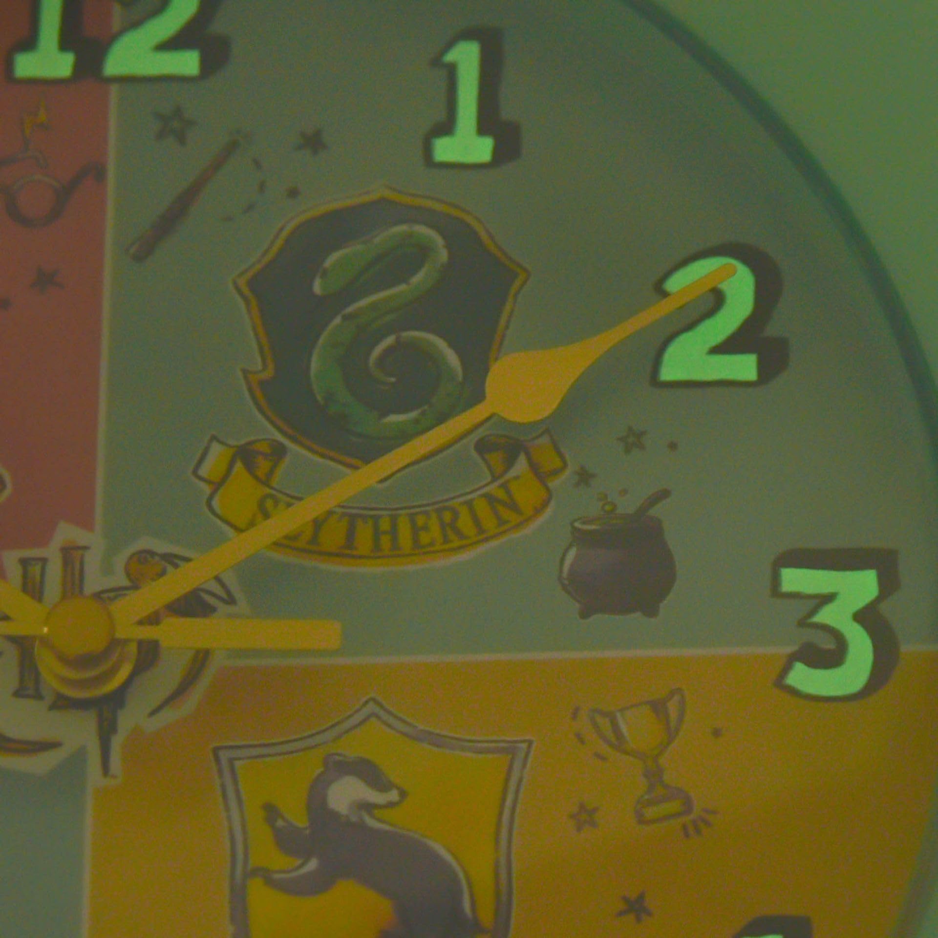 Harry Potter Hogwarts Crest Wall Clock 23cms, Turquoise - Image 3