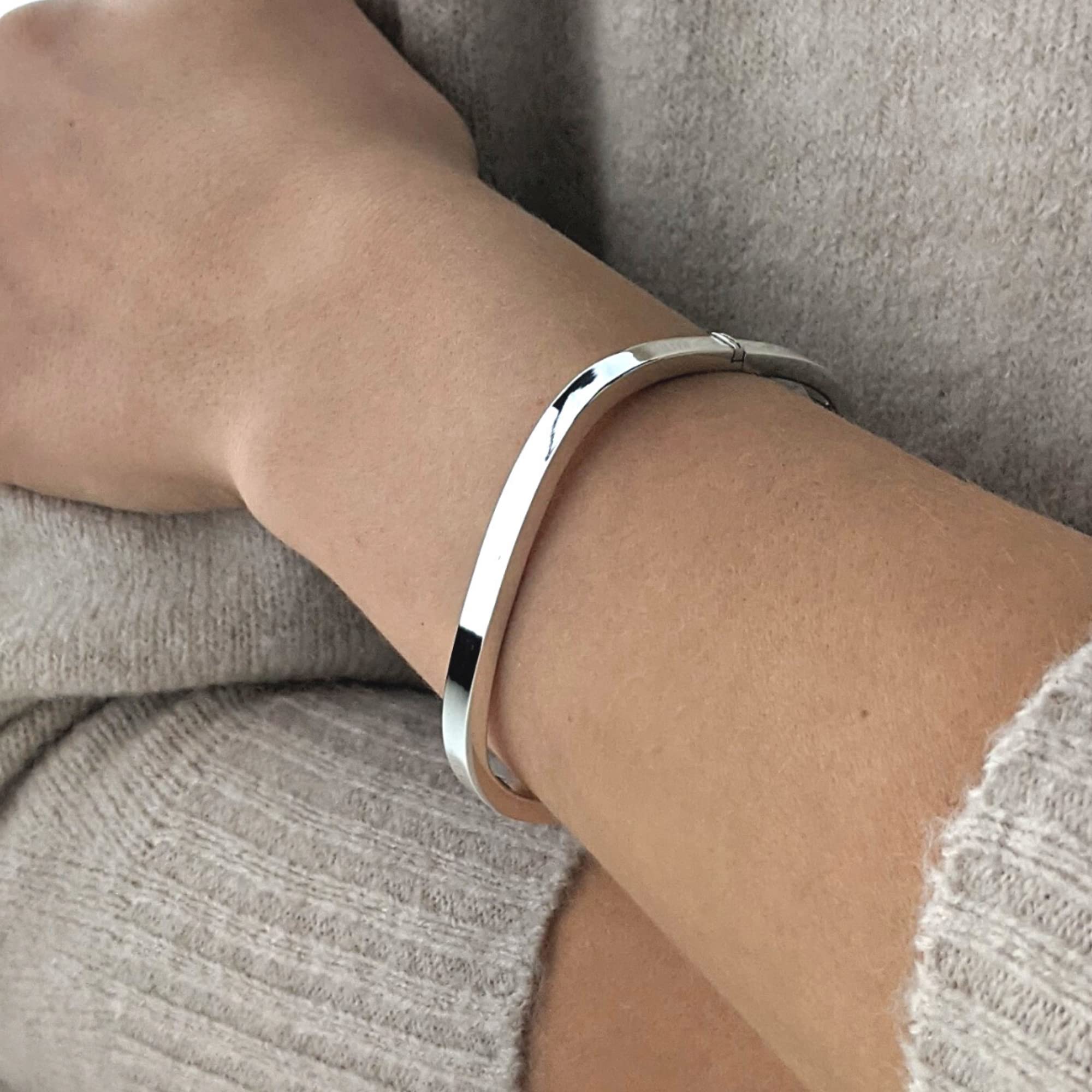 Silverly Kwadratowa bransoletka 5,2 mm z zawiasem z litego srebra próby 925 | elegancka bransoletka ze srebra wysokiej próby z kwadratową rurką | prezent urodzinowy dla mamy cioci