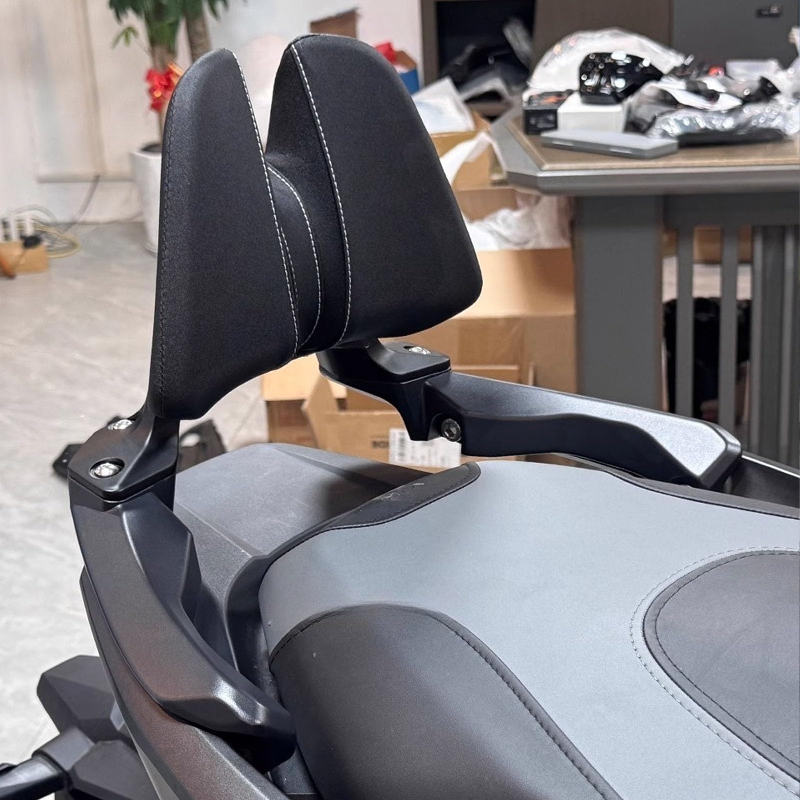 Yosoo Respaldo del Asiento del Pasajero de la Motocicleta, Cojín de Seguridad de Alta Comodidad Reemplazo de Instalación Fácil y Rápida para NSS350 2023 2025 ADV350 2022 2025