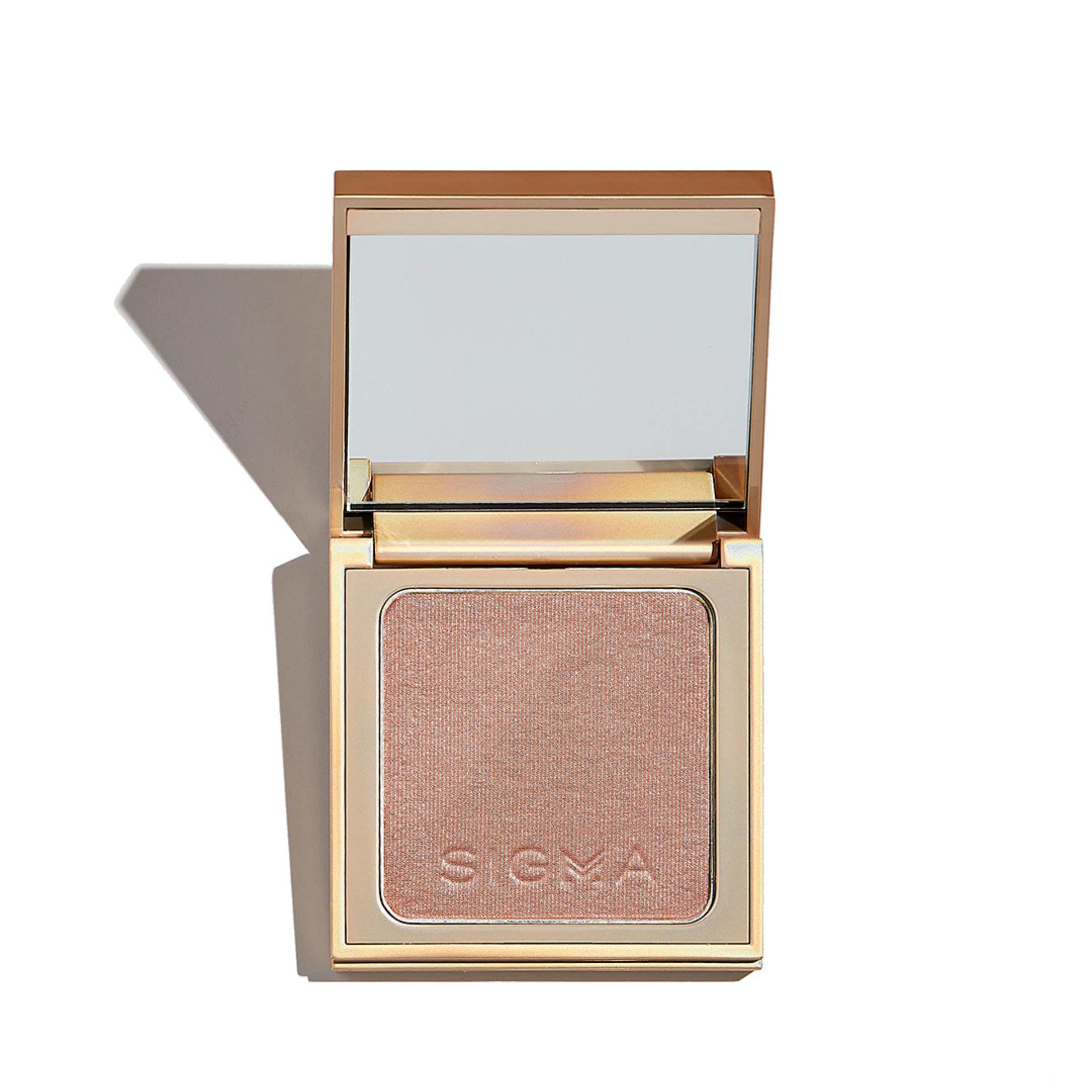 Sigma Beauty Highlighter Makeup - Rich Pearl Metallic - Buttery Soft Powder Highlighter for Face, Cheeks, Cupids bow - Moonbeam