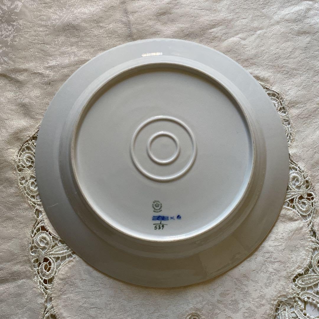 ロイヤルコペンハーゲン ブルーフルーテッドプレート 33センチ　最終値下げ Amazon.co.jp: ロイヤルコペンハーゲン ブルーフルーテッド