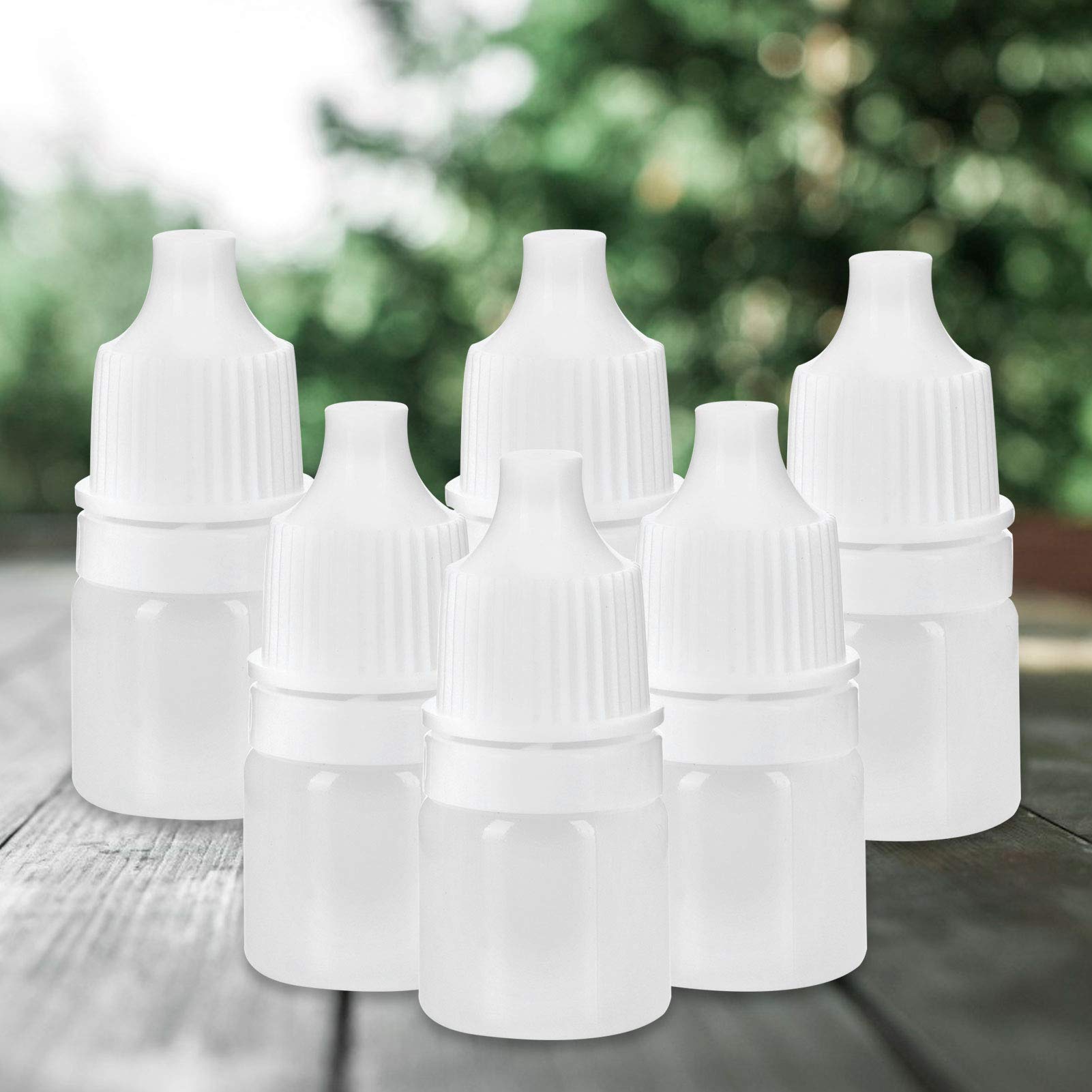 ZJchao 100PCS 2ml Dropper Bottle, Squeezable Refillable Bottle with Lid and Bottle Stopper, Easy to Control Liquid Dripping, Lightweight and Portable for Paint, Saline, Travel Use