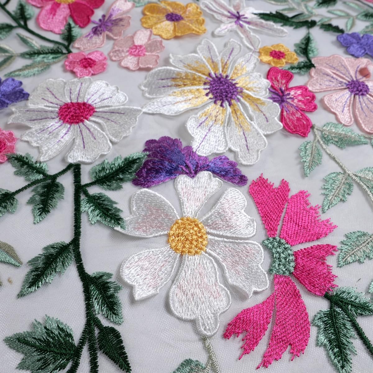 新品　東京事変　チュール刺繍　レース生地　2メートル　スクープ生地 Amazon.co.jp: Bu アフリカのチュール レース生地刺繍レース