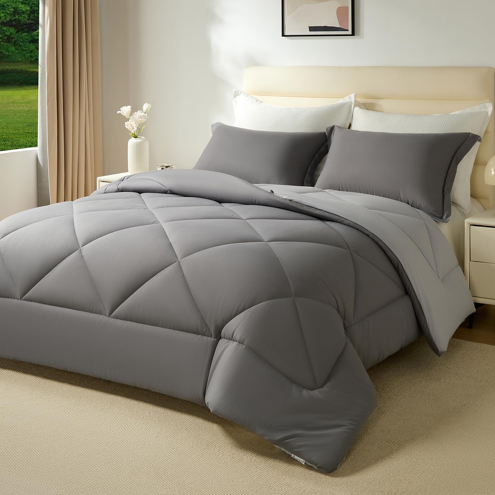 beeweed Double Size Duvet, 13.5 Tog Down Alternative Thick Comforter Set with 2 Shams, Reversible Coverless Duvet Microfiber Soft Warm Bed Quilt for Winter, Machine Washable, 200x200cm